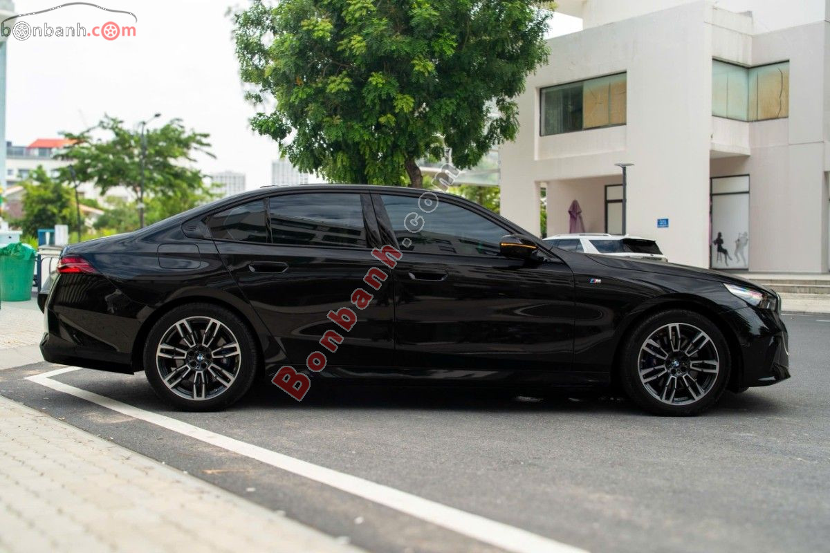 Bán ô tô BMW 5 Series 530i M Sport - 2025 - xe cũ