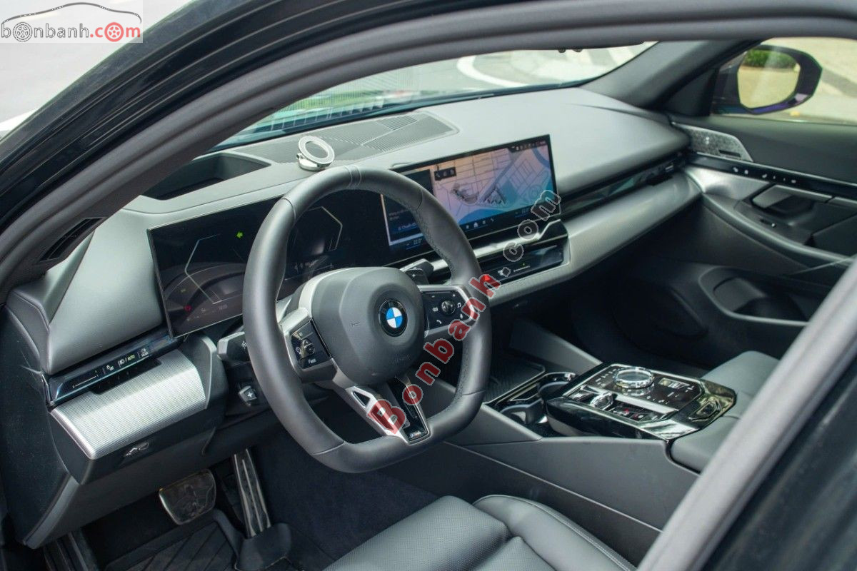 Bán ô tô BMW 5 Series 530i M Sport - 2025 - xe cũ
