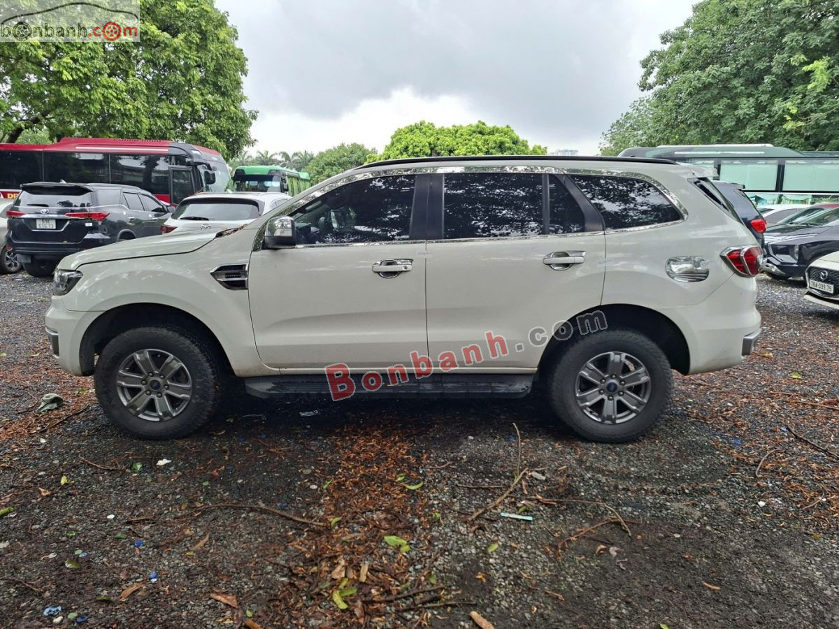Bán ô tô Ford Everest Titanium 2.0L 4x2 AT - 2018 - xe cũ