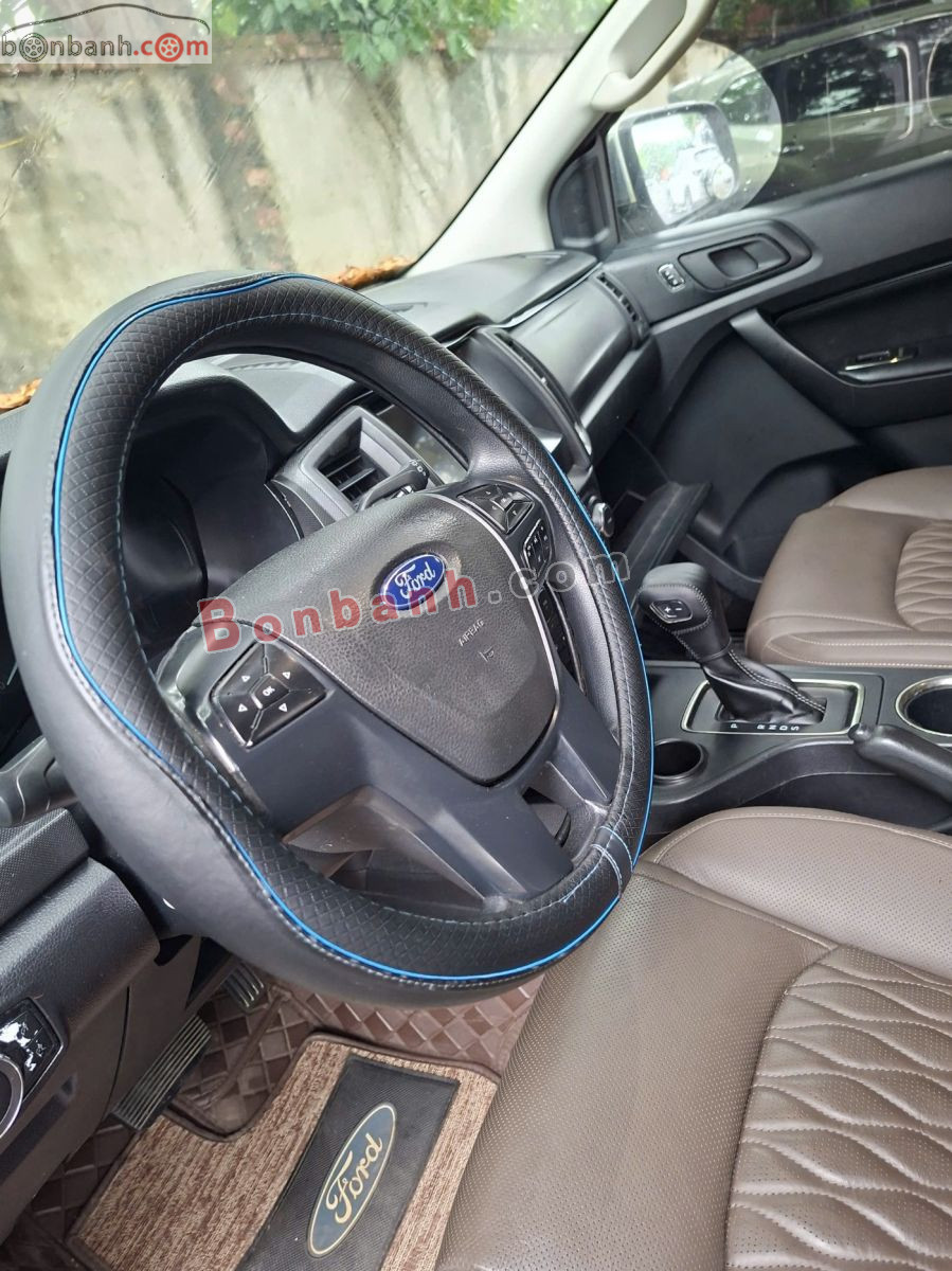 Bán ô tô Ford Everest Titanium 2.0L 4x2 AT - 2018 - xe cũ