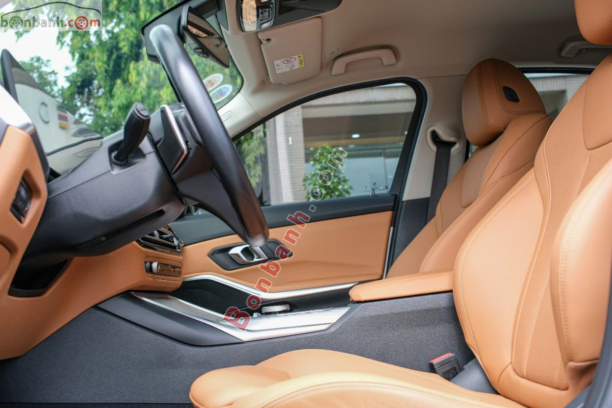 Bán ô tô BMW 3 Series 320i Sport Line - 2025 - xe cũ