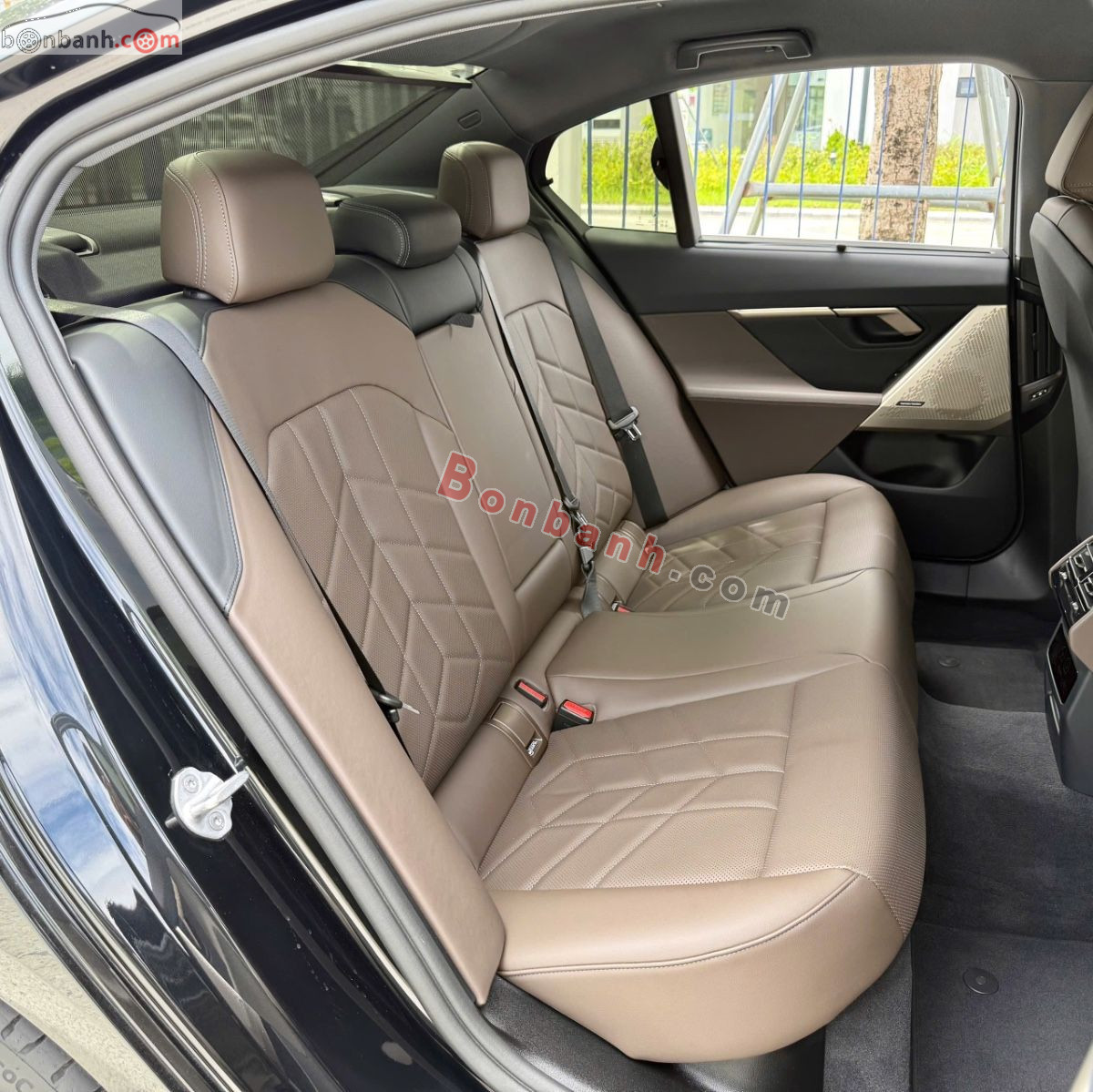Bán ô tô BMW 5 Series 520i Premium - 2025 - xe cũ