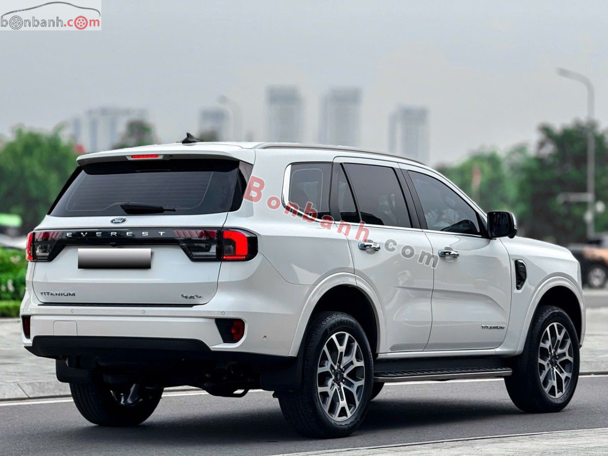 Bán ô tô Ford Everest Titanium Plus 2.0L 4x4 AT - 2024 - xe cũ