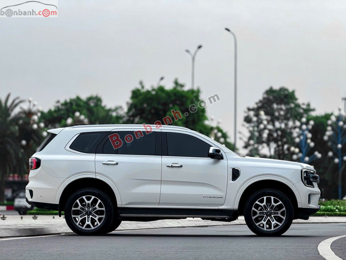 Bán ô tô Ford Everest Titanium Plus 2.0L 4x4 AT - 2024 - xe cũ