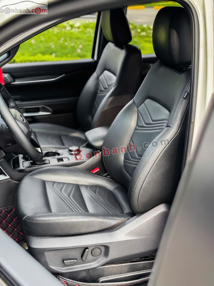Bán ô tô Ford Everest Titanium Plus 2.0L 4x4 AT - 2024 - xe cũ