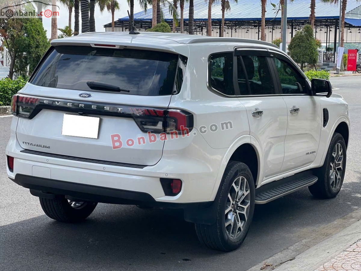 Bán ô tô Ford Everest Titanium Plus 2.0L 4x4 AT - 2025 - xe cũ