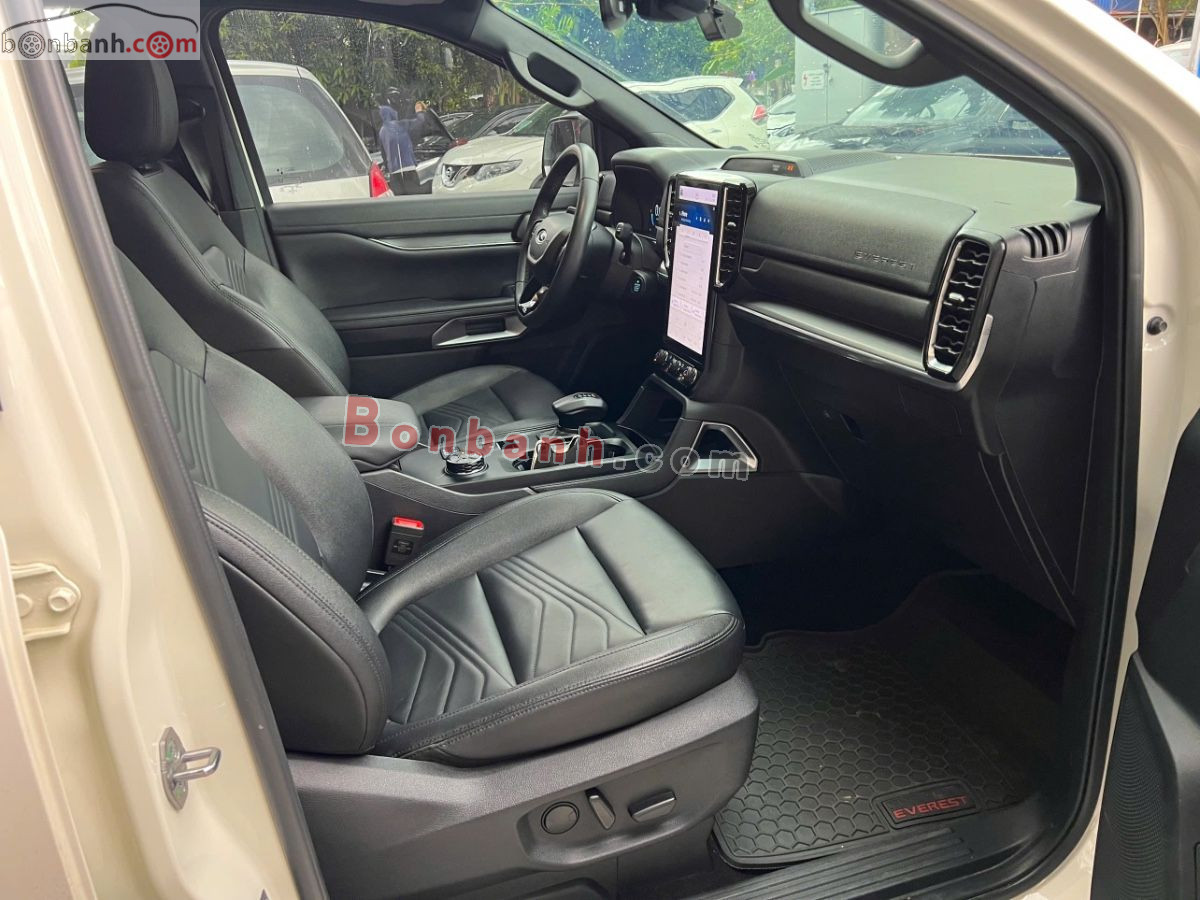 Bán ô tô Ford Everest Titanium Plus 2.0L 4x4 AT - 2022 - xe cũ