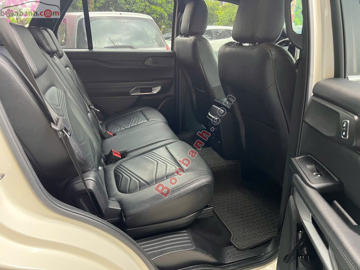 Bán ô tô Ford Everest Titanium Plus 2.0L 4x4 AT - 2022 - xe cũ