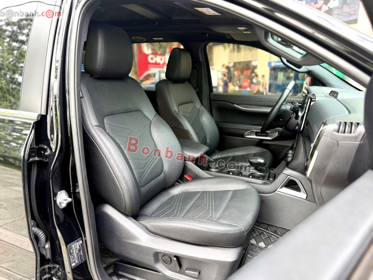 Bán ô tô Ford Everest Titanium Plus 2.0L 4x4 AT - 2024 - xe cũ