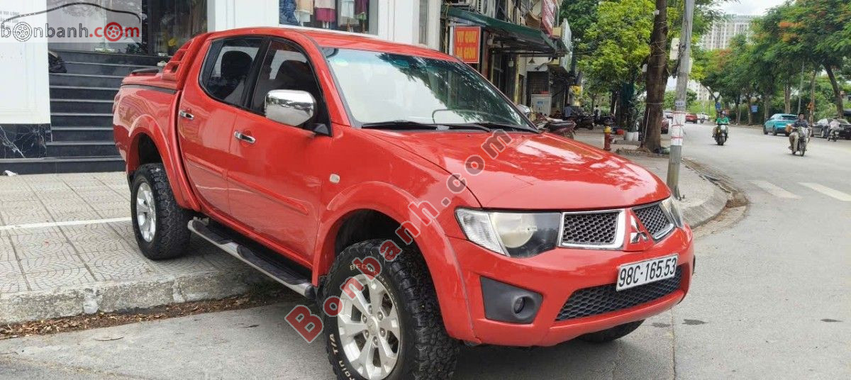 Bán ô tô Mitsubishi Triton GLS 4x4 AT - 2013 - xe cũ