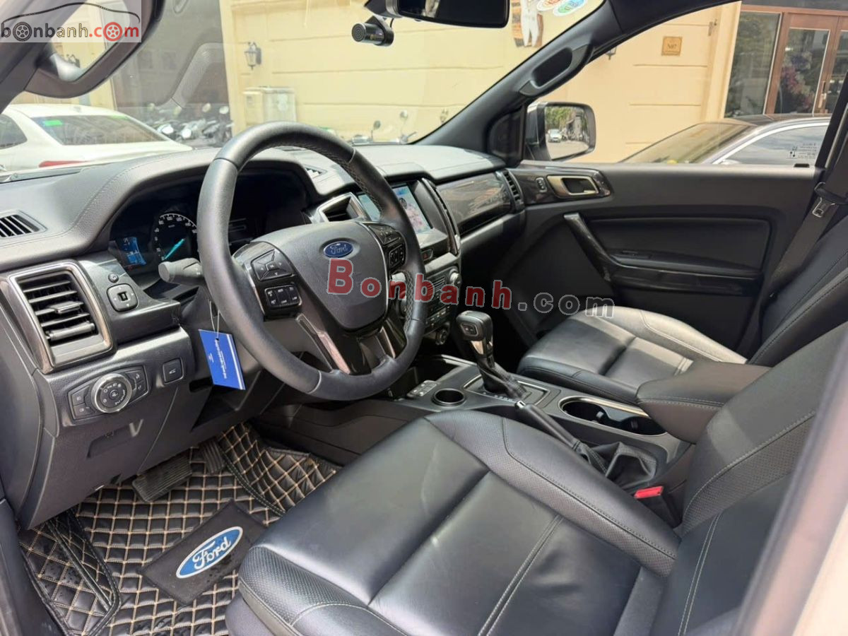 Bán ô tô Ford Everest Titanium 2.0L 4x2 AT - 2022 - xe cũ