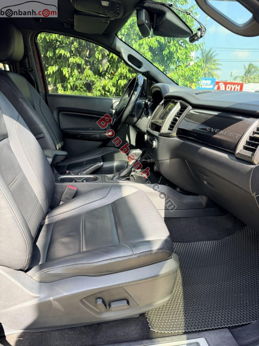 Bán ô tô Ford Everest Titanium 2.0L 4x4 AT - 2018 - xe cũ