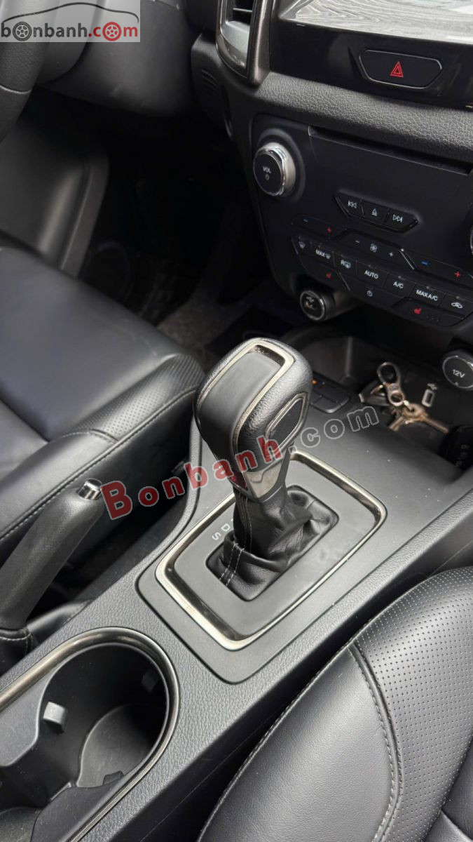 Bán ô tô Ford Everest Titanium 2.0L 4x2 AT - 2020 - xe cũ