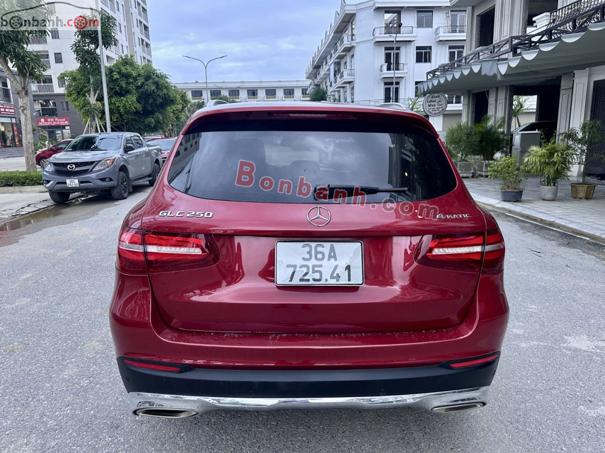 Bán ô tô Mercedes Benz GLC 250 4Matic - 2017 - xe cũ