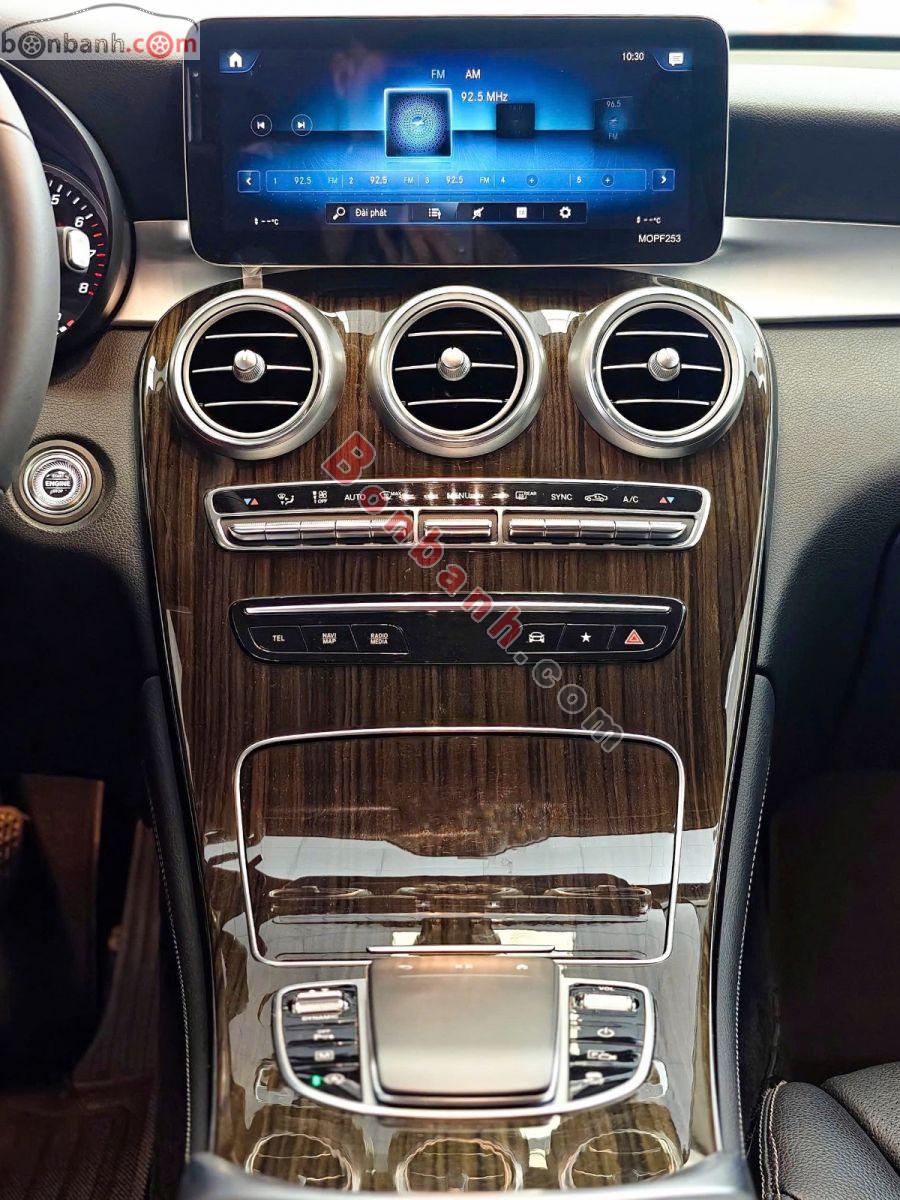 Bán ô tô Mercedes Benz GLC 200 - 2020 - xe cũ