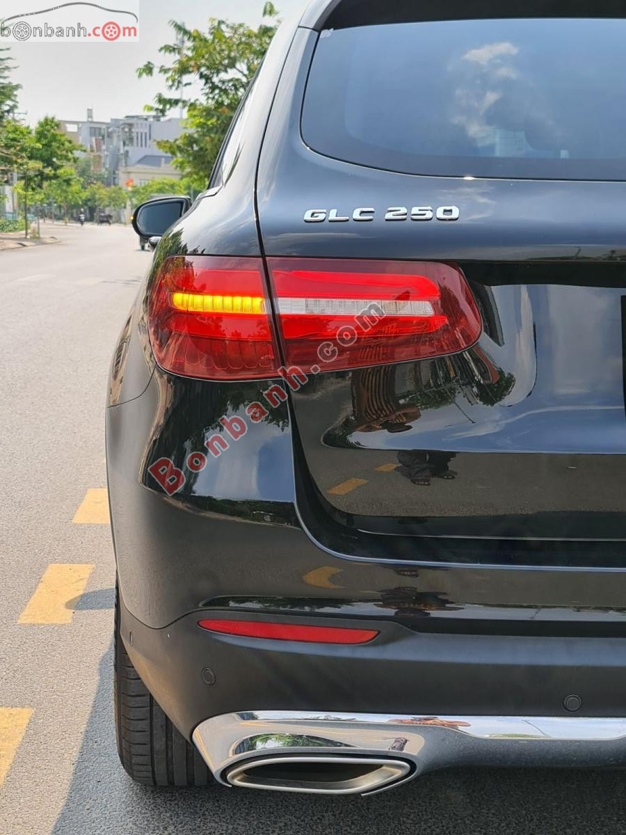 Bán ô tô Mercedes Benz GLC 250 4Matic - 2018 - xe cũ