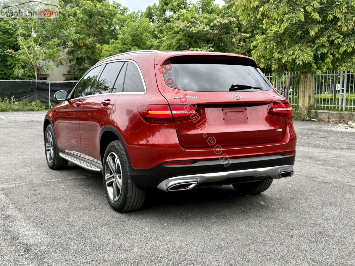 Bán ô tô Mercedes Benz GLC 250 4Matic - 2017 - xe cũ