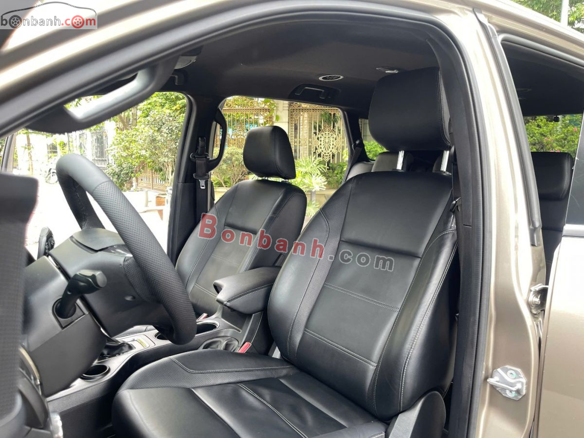 Bán ô tô Ford Everest Titanium 2.0L 4x2 AT - 2018 - xe cũ