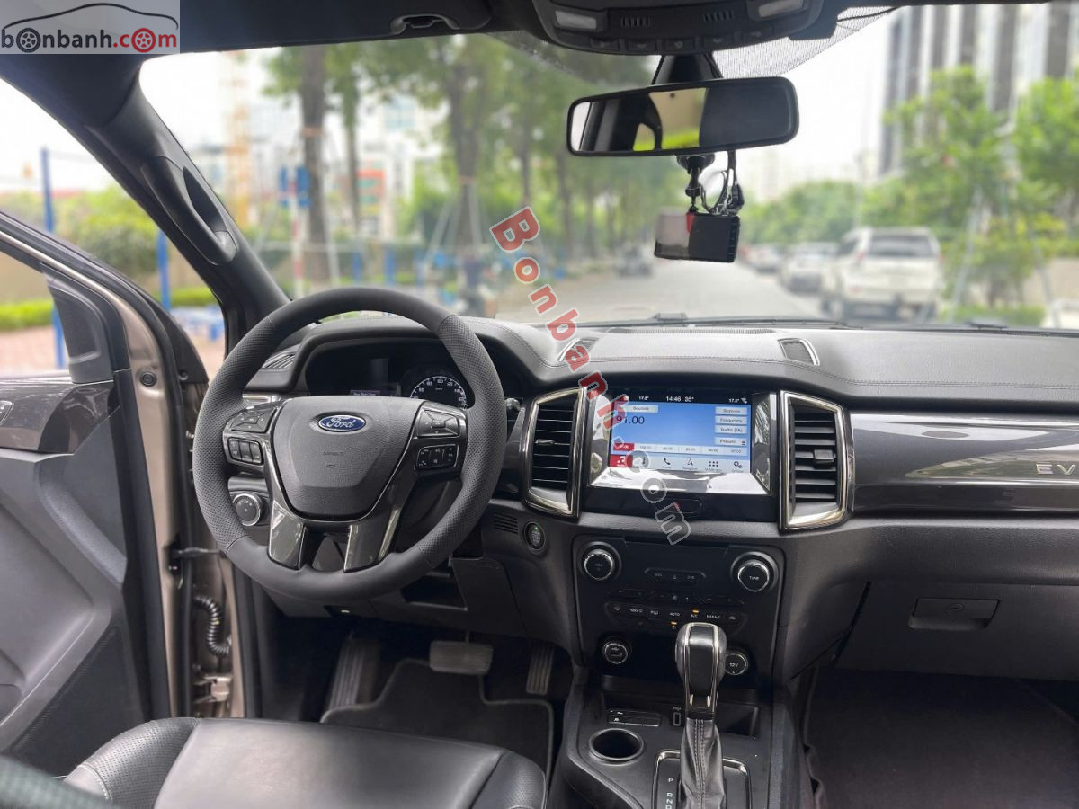Bán ô tô Ford Everest Titanium 2.0L 4x2 AT - 2018 - xe cũ