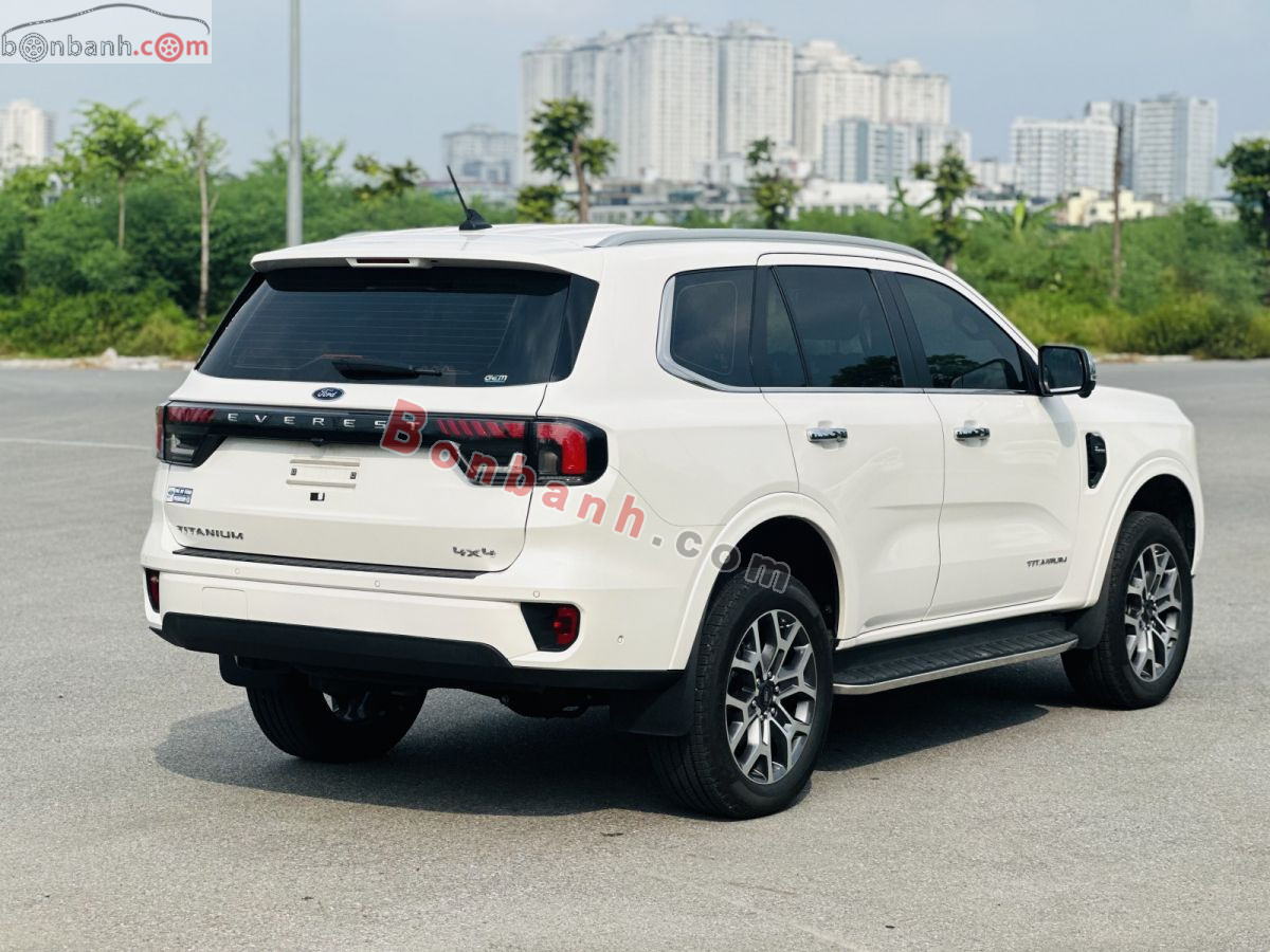 Bán ô tô Ford Everest Titanium Plus 2.0L 4x4 AT - 2022 - xe cũ