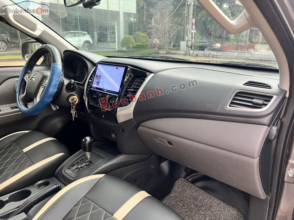 Bán ô tô Mitsubishi Triton 4x2 AT - 2019 - xe cũ