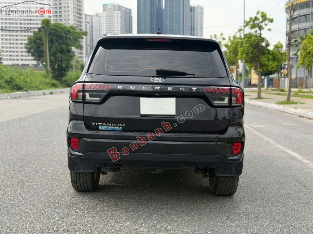 Bán ô tô Ford Everest Titanium 2.0L 4x2 AT - 2024 - xe cũ