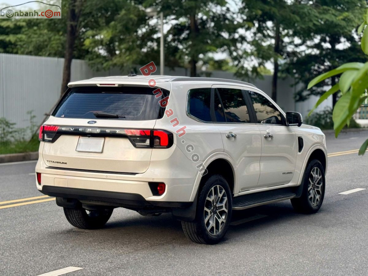 Bán ô tô Ford Everest Titanium 2.0L 4x2 AT - 2024 - xe cũ