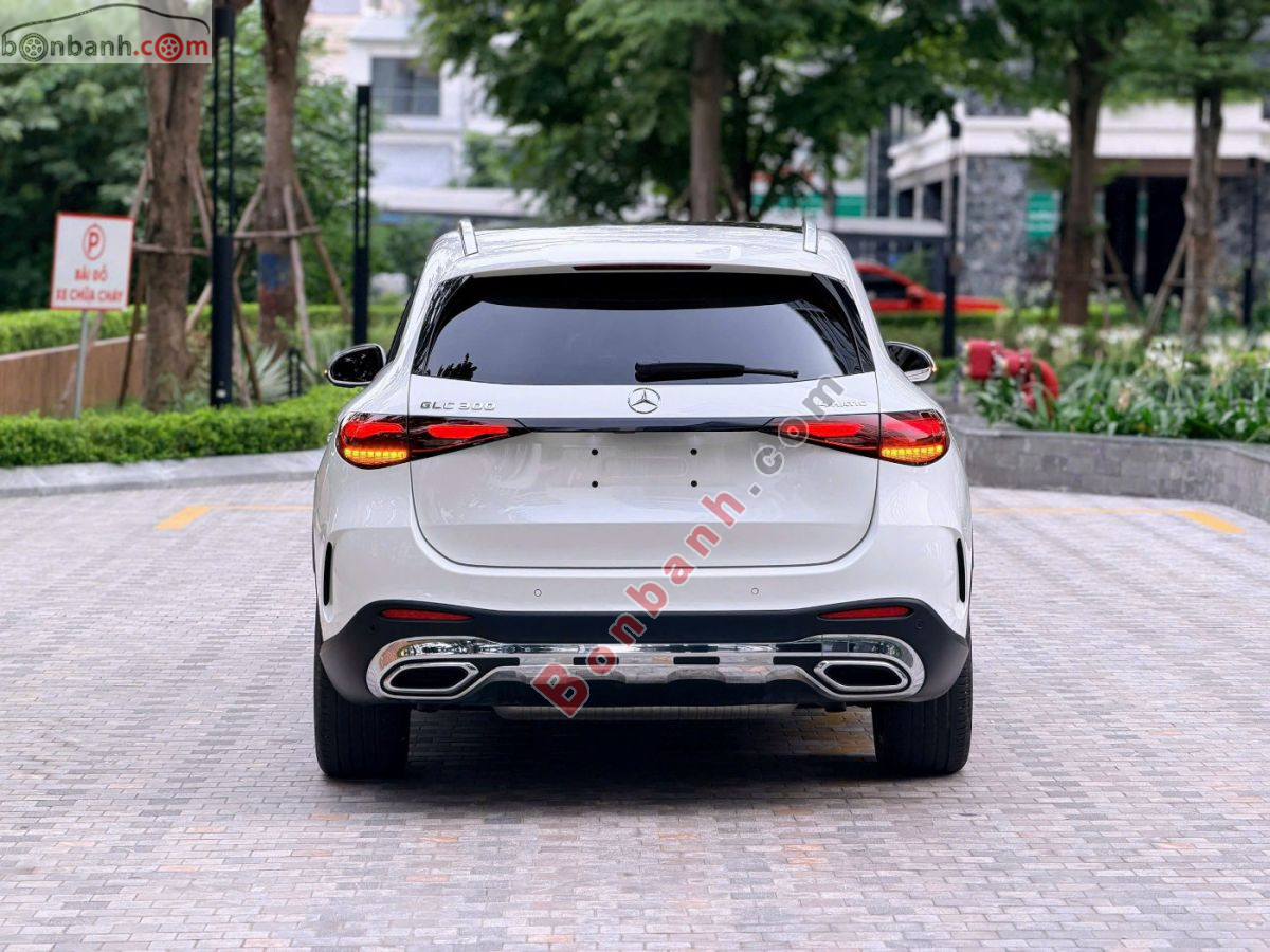 Bán ô tô Mercedes Benz GLC 300 4Matic - 2023 - xe cũ