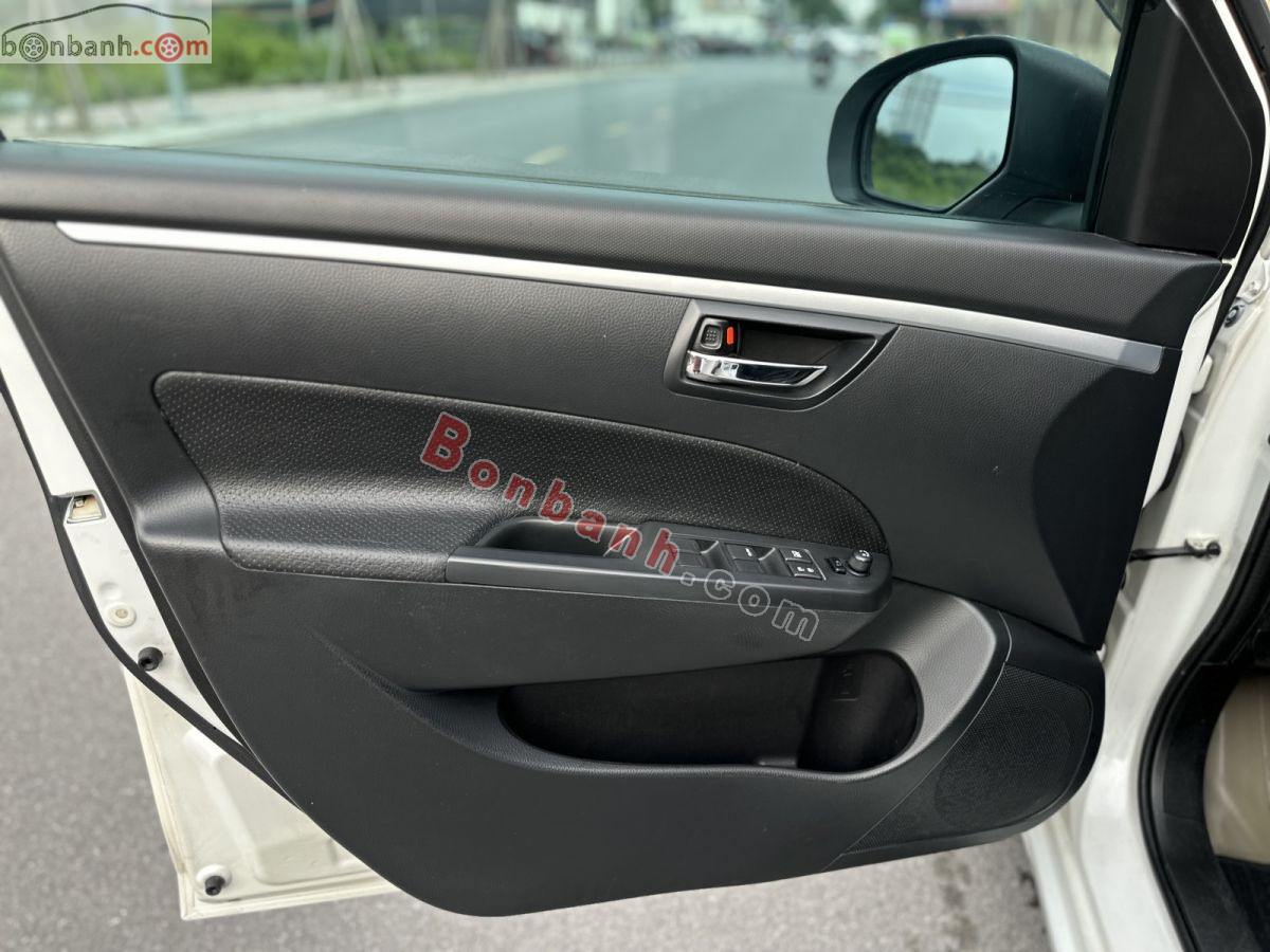 Bán ô tô Suzuki Swift 1.4 AT - 2016 - xe cũ