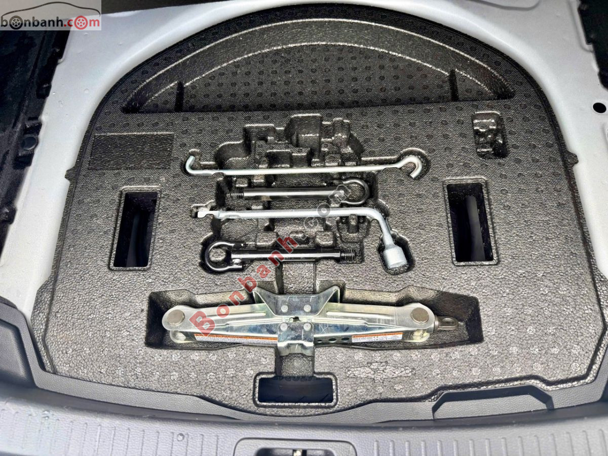 Bán ô tô Toyota Corolla altis 1.8HEV - 2022 - xe cũ
