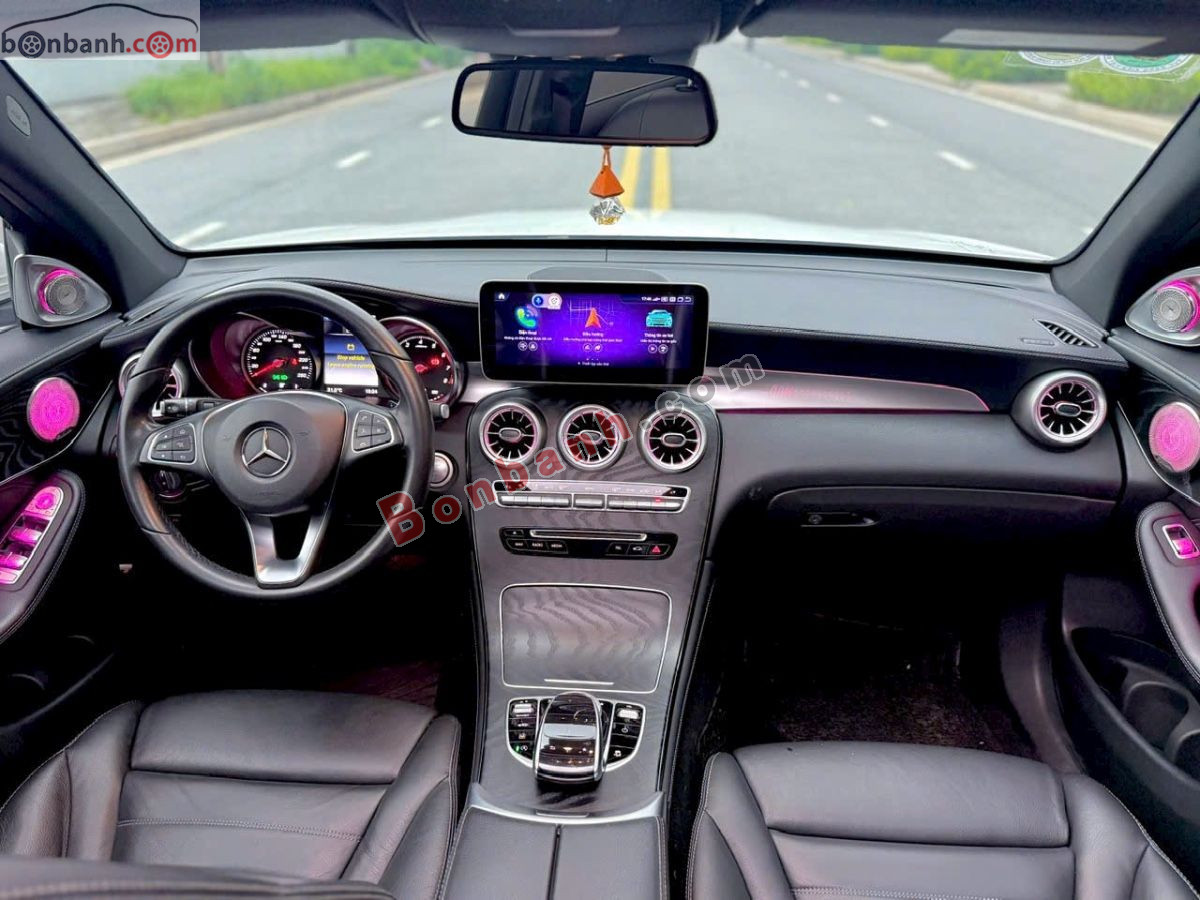 Bán ô tô Mercedes Benz GLC 300 4Matic - 2018 - xe cũ
