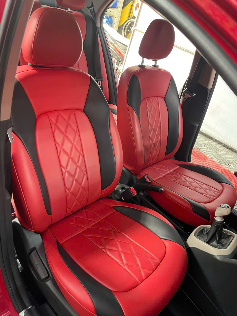 Bán ô tô Hyundai i10 1.2 MT Sedan năm sản xuất 2020, màu đỏ
