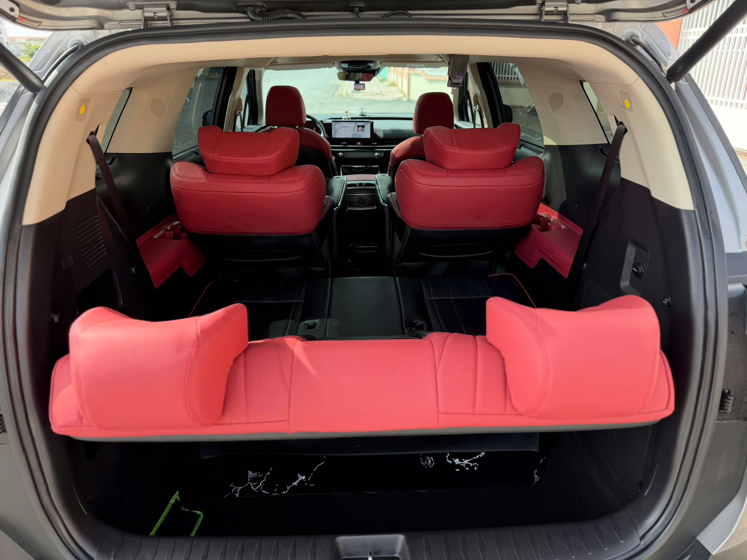 Bán xe Kia Carnival Signature 2.2D Full dầu sản xuất năm 2026, màu xám (ghi)