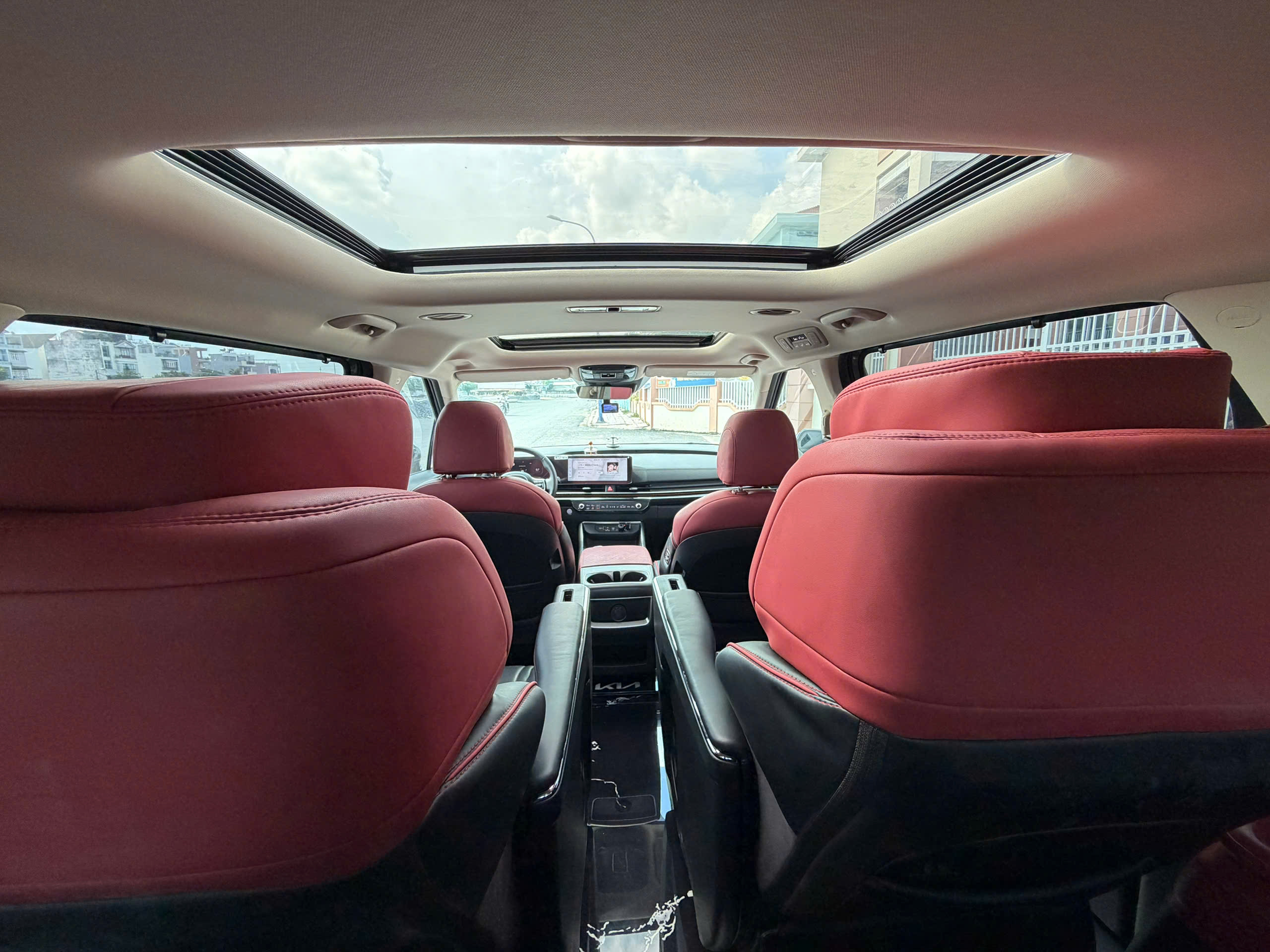 Bán xe Kia Carnival Signature 2.2D Full dầu sản xuất năm 2026, màu xám (ghi)