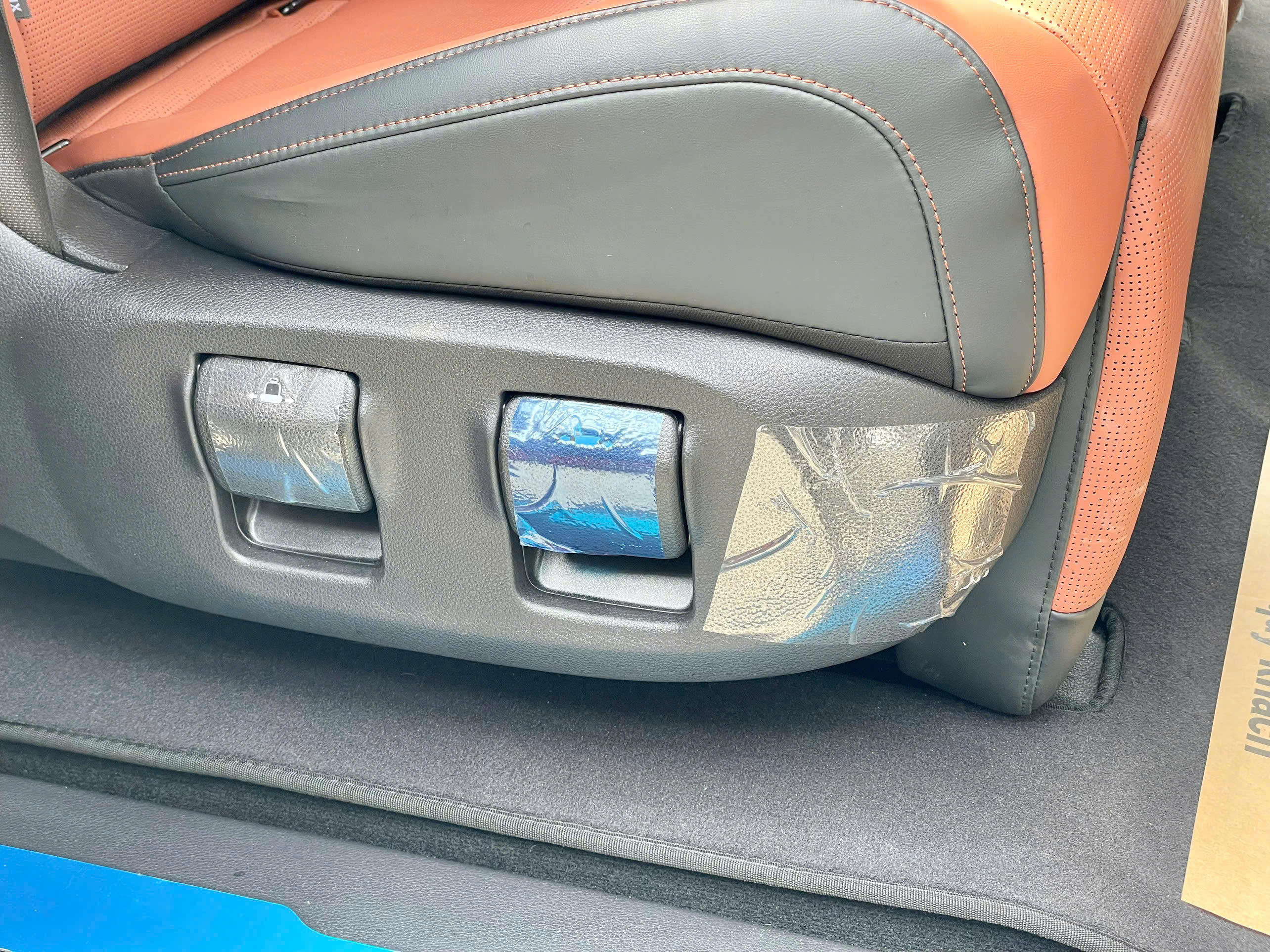Cần bán xe Kia Carnival Signature 2.2D Full dầu sản xuất năm 2026, màu trắng, giá 1.539tỉ