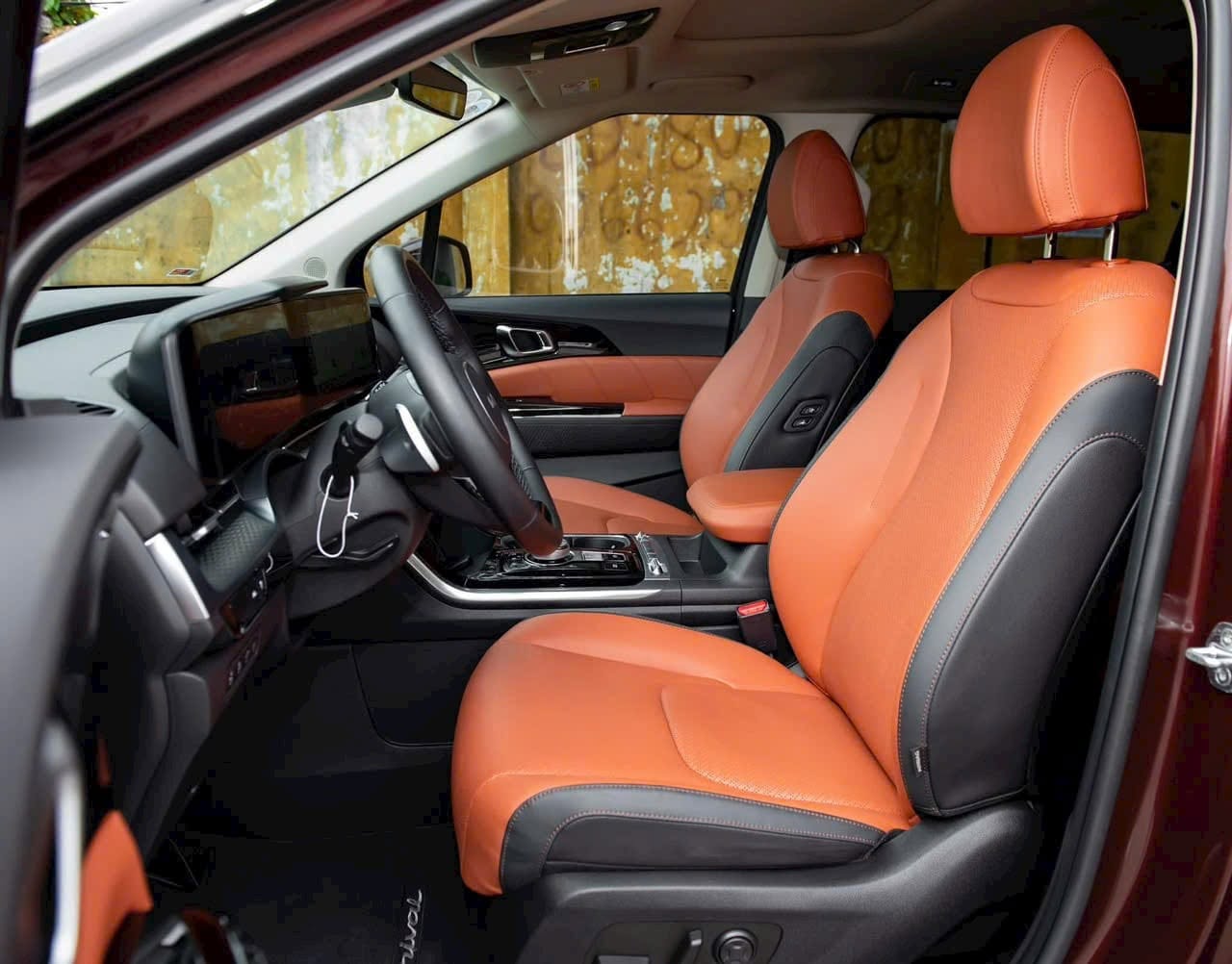 Bán Kia Carnival Signature 2.2D Full dầu năm 2024, màu đỏ