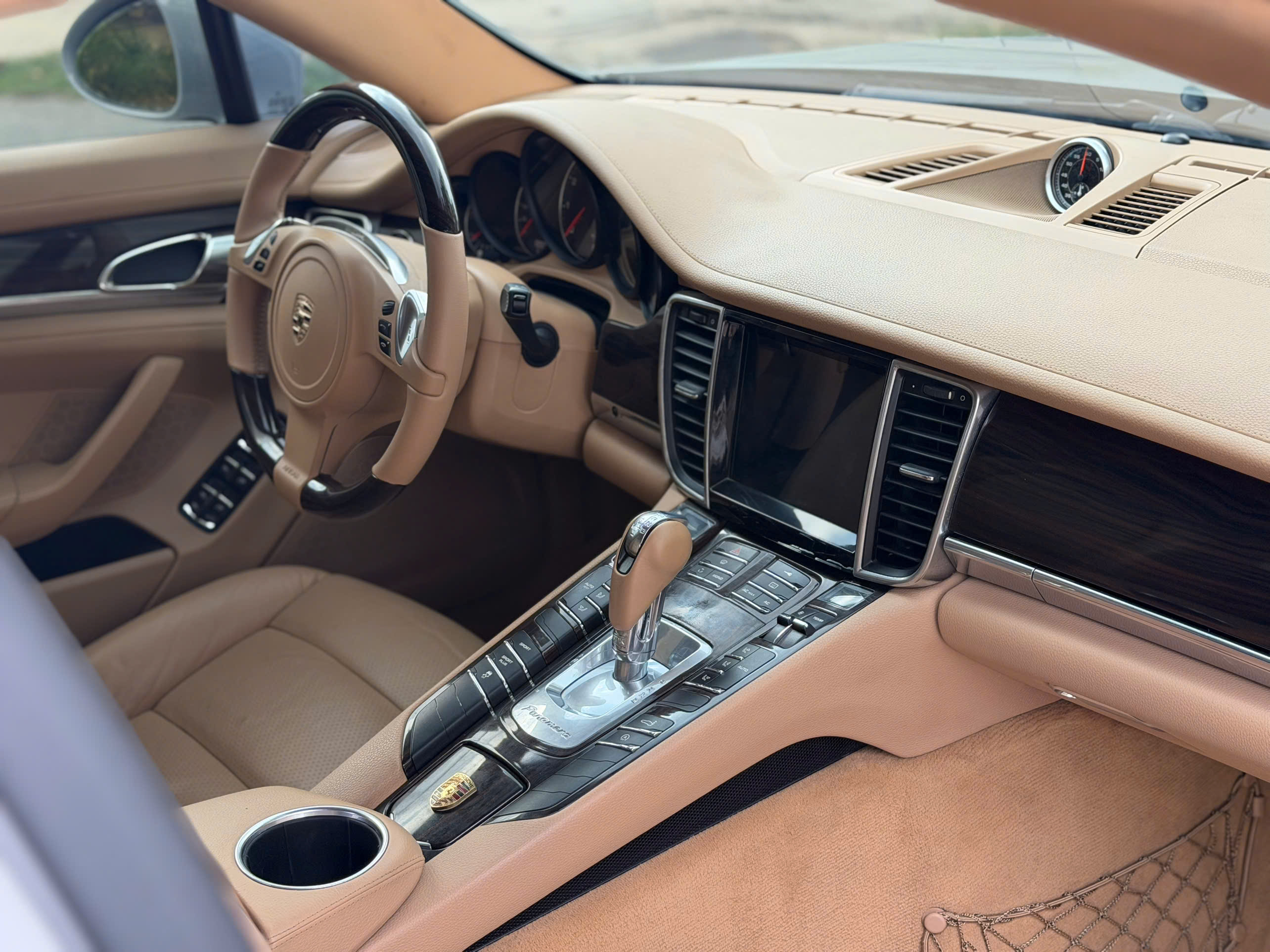 Cần bán xe Porsche Panamera 3.6 V6 sản xuất năm 2011, màu xám (ghi), nhập khẩu