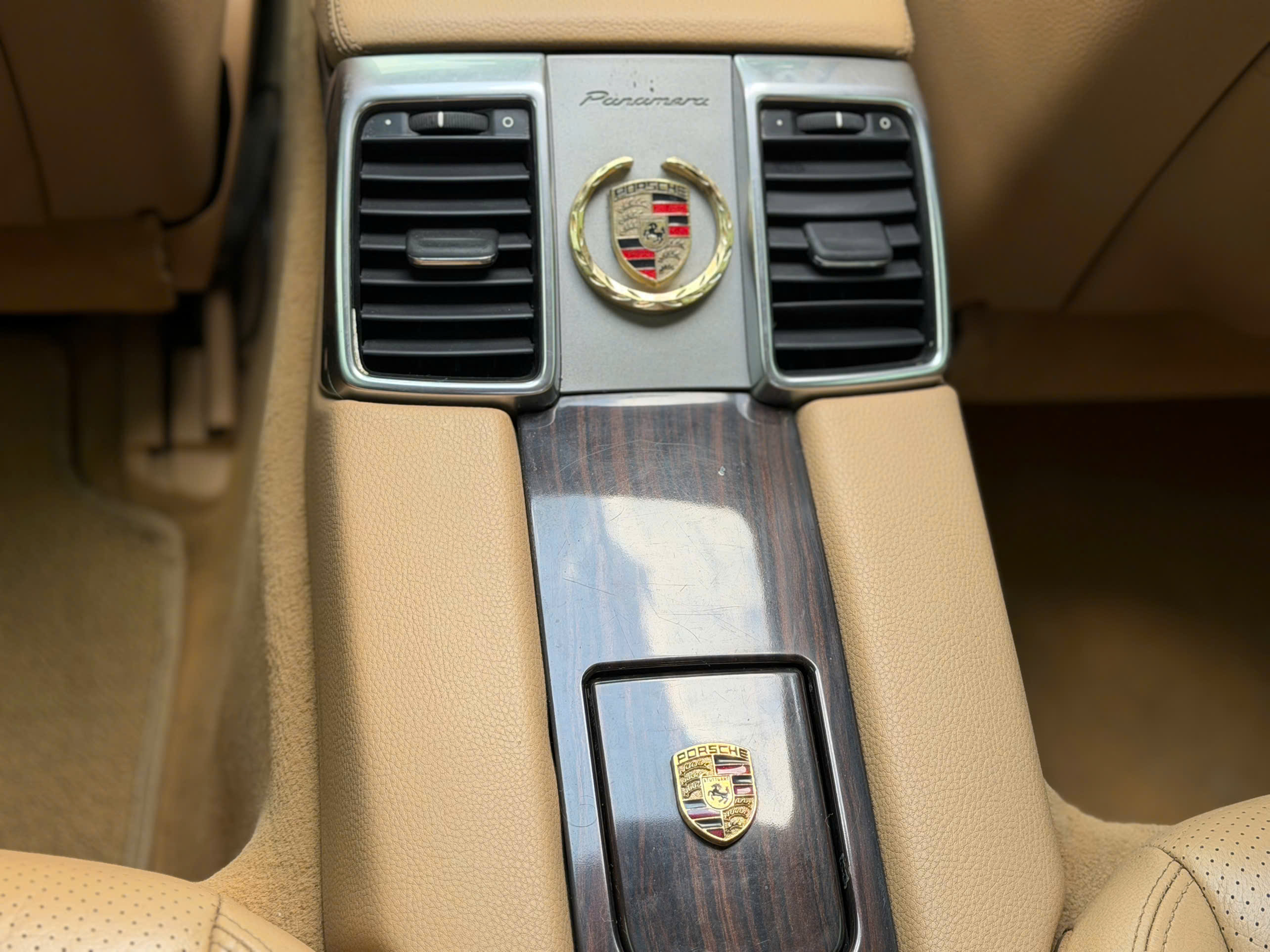 Cần bán xe Porsche Panamera 3.6 V6 sản xuất năm 2011, màu xám (ghi), nhập khẩu