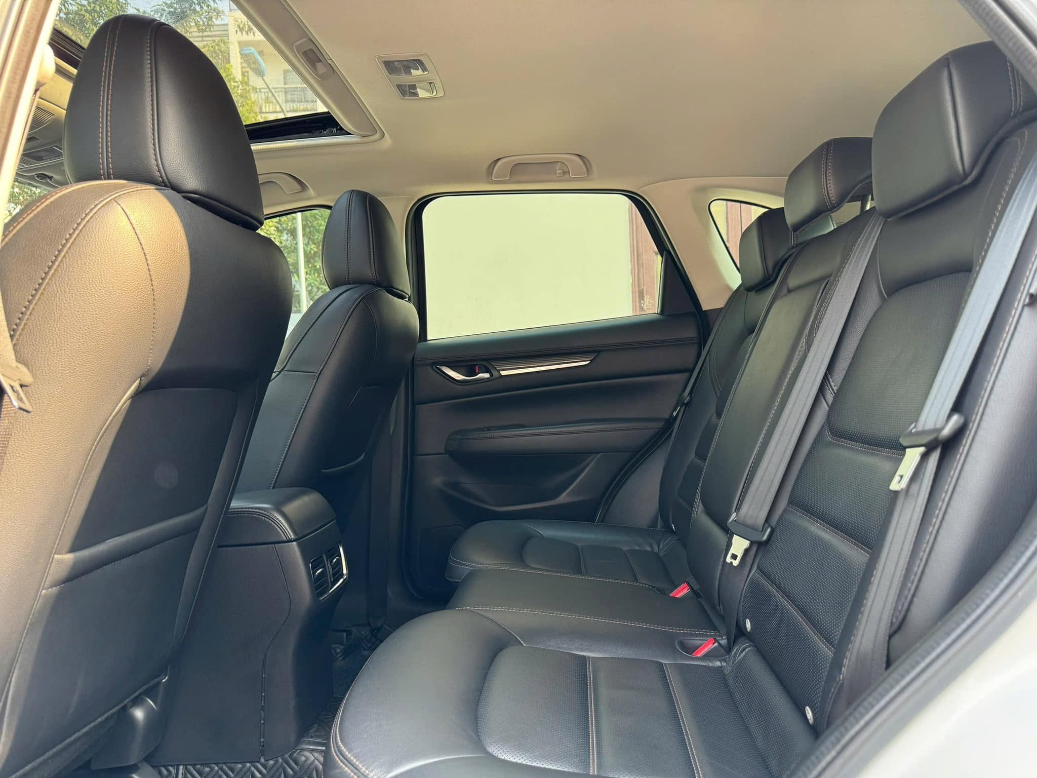 Cần bán Mazda Mazda CX 5 Premium 2.0 AT sản xuất 2023, màu trắng, giá 368tr