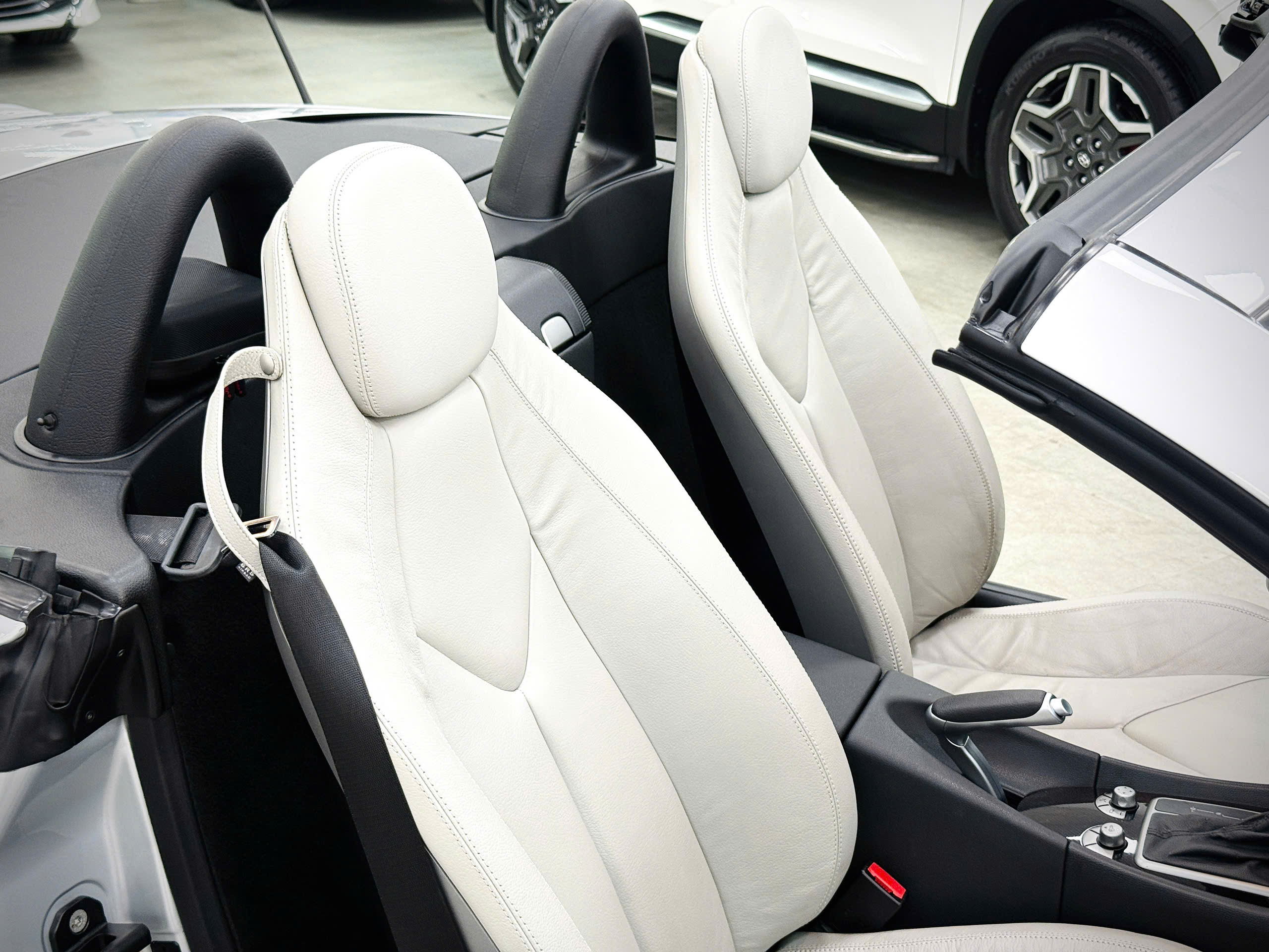 Bán Mercedes-Benz SLK class SLK 350 sản xuất 2009, màu bạc, xe nhập, 799tr