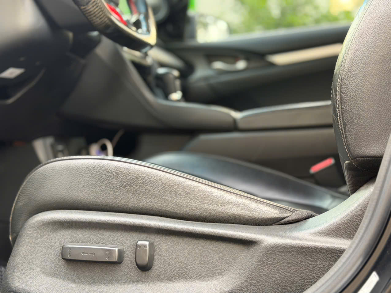 Cần bán Honda Civic 1.8G năm 2019, màu xám, nhập khẩu