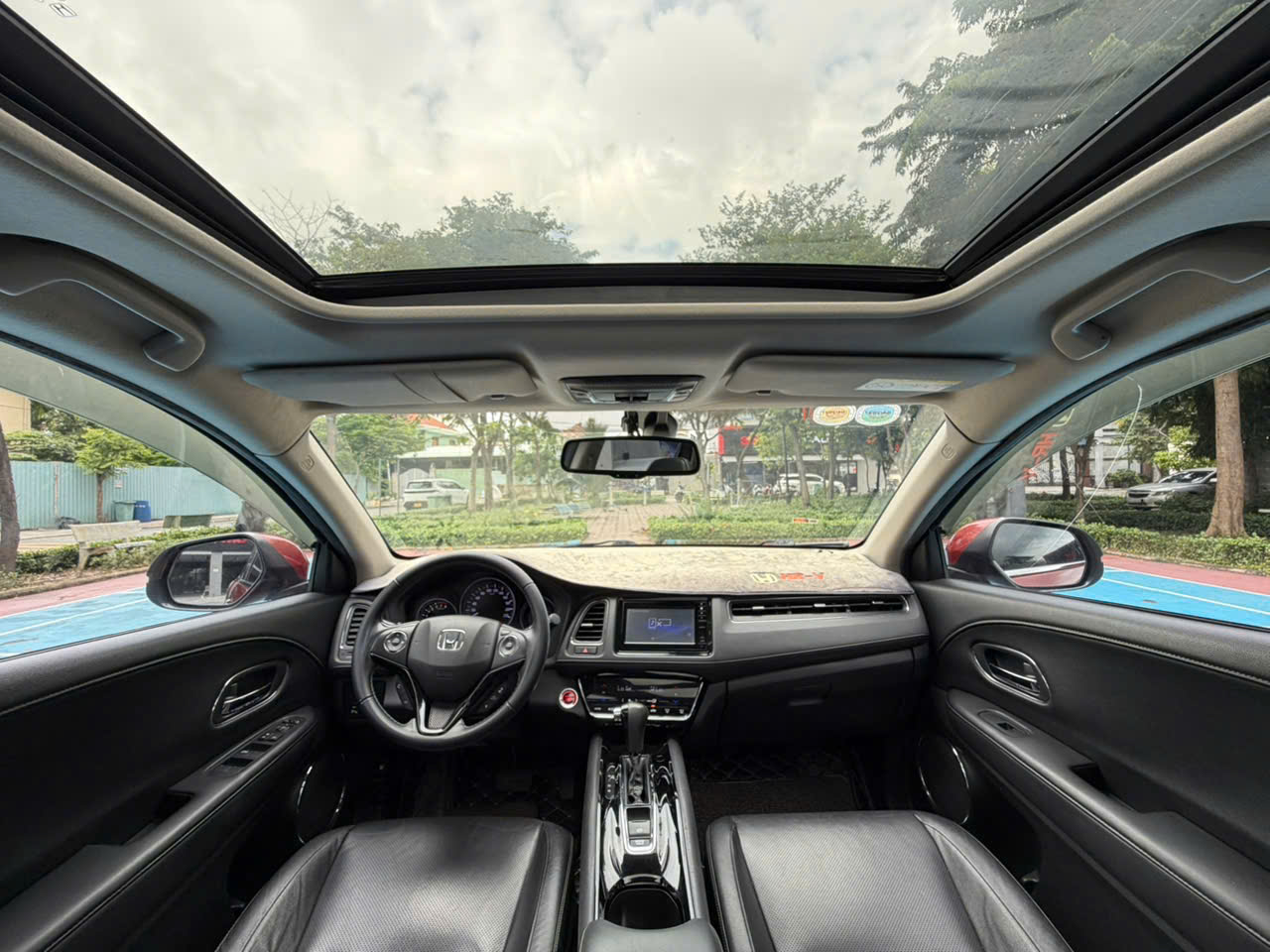 Bán Honda HR-V L sản xuất năm 2018, màu đỏ, xe nhập, giá 479tr