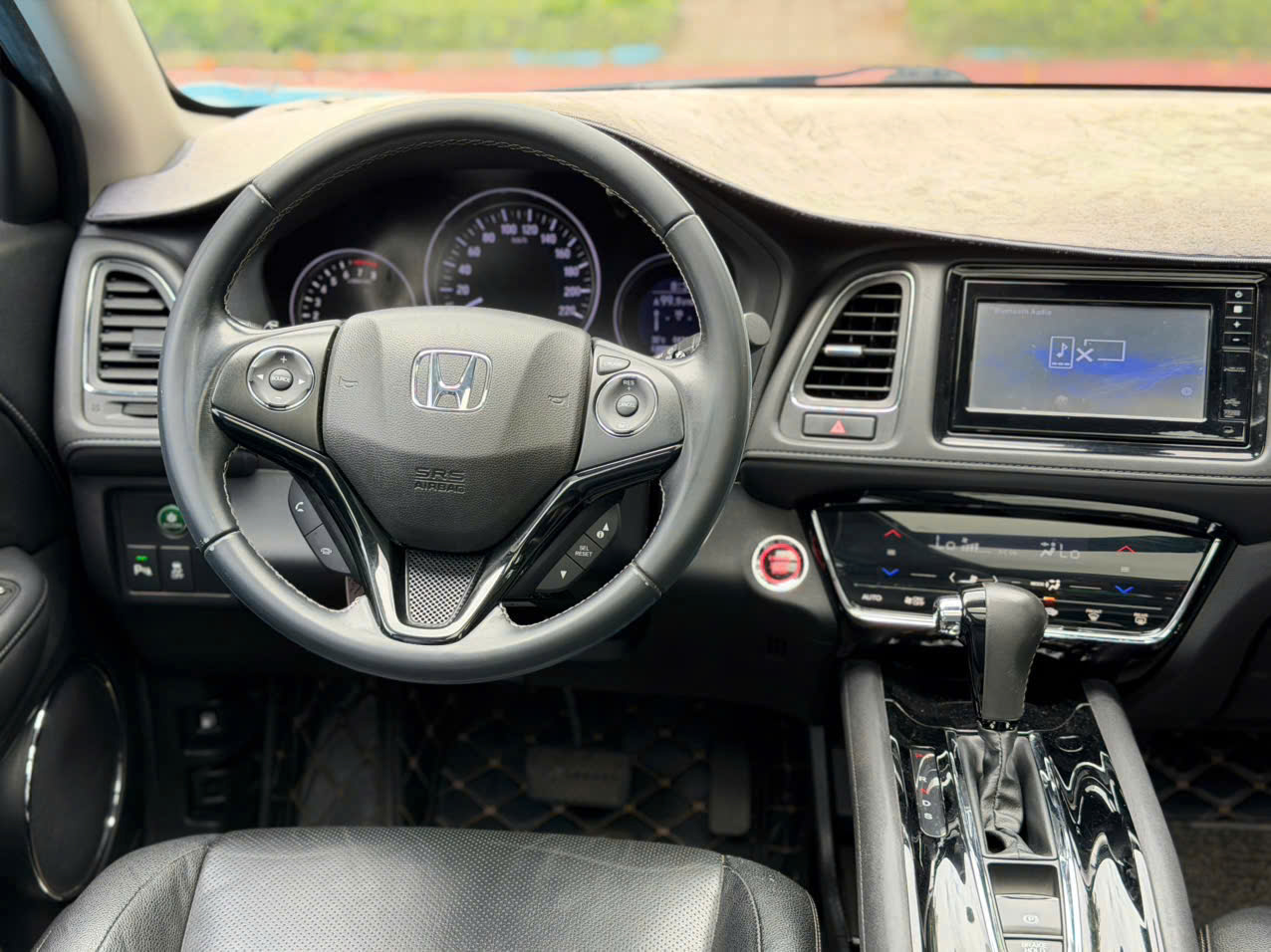 Bán Honda HR-V L sản xuất năm 2018, màu đỏ, xe nhập, giá 479tr