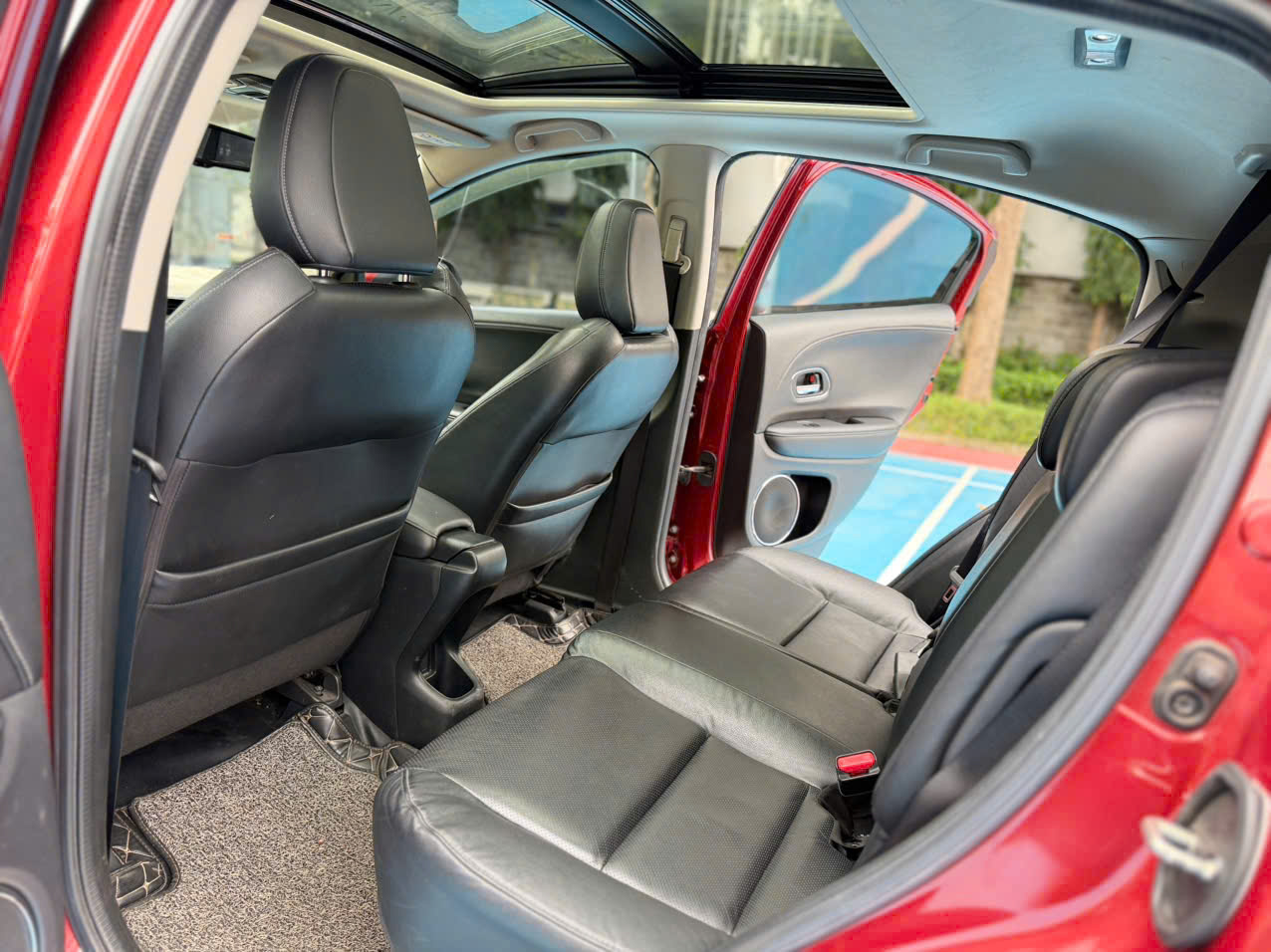 Bán Honda HR-V L sản xuất năm 2018, màu đỏ, xe nhập, giá 479tr