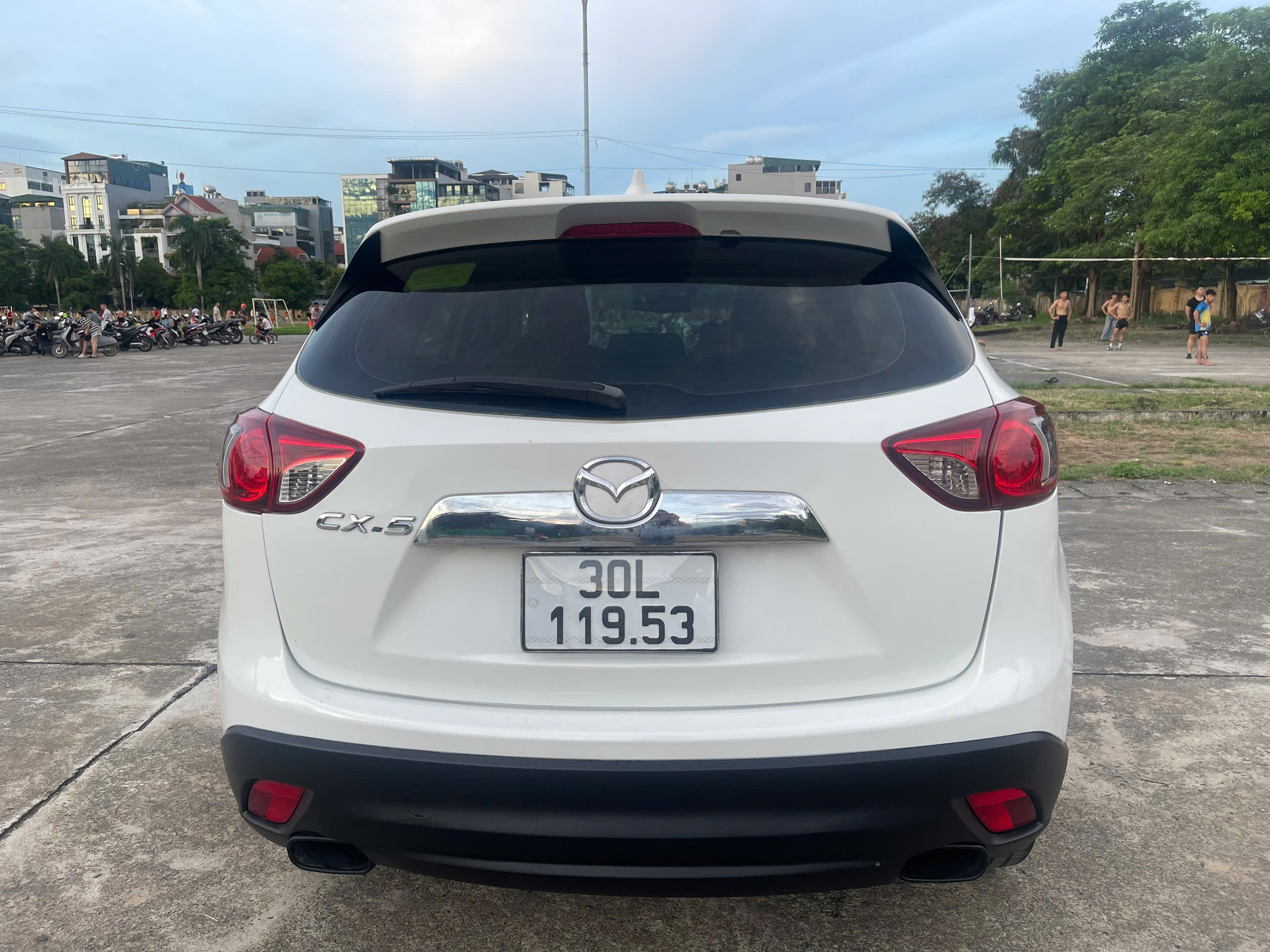 Xe giờ rẻ quá rồi! Ngày xưa lăn bánh tiền ti giờ thì có mấy trăm! CX5 2.0AT 2015