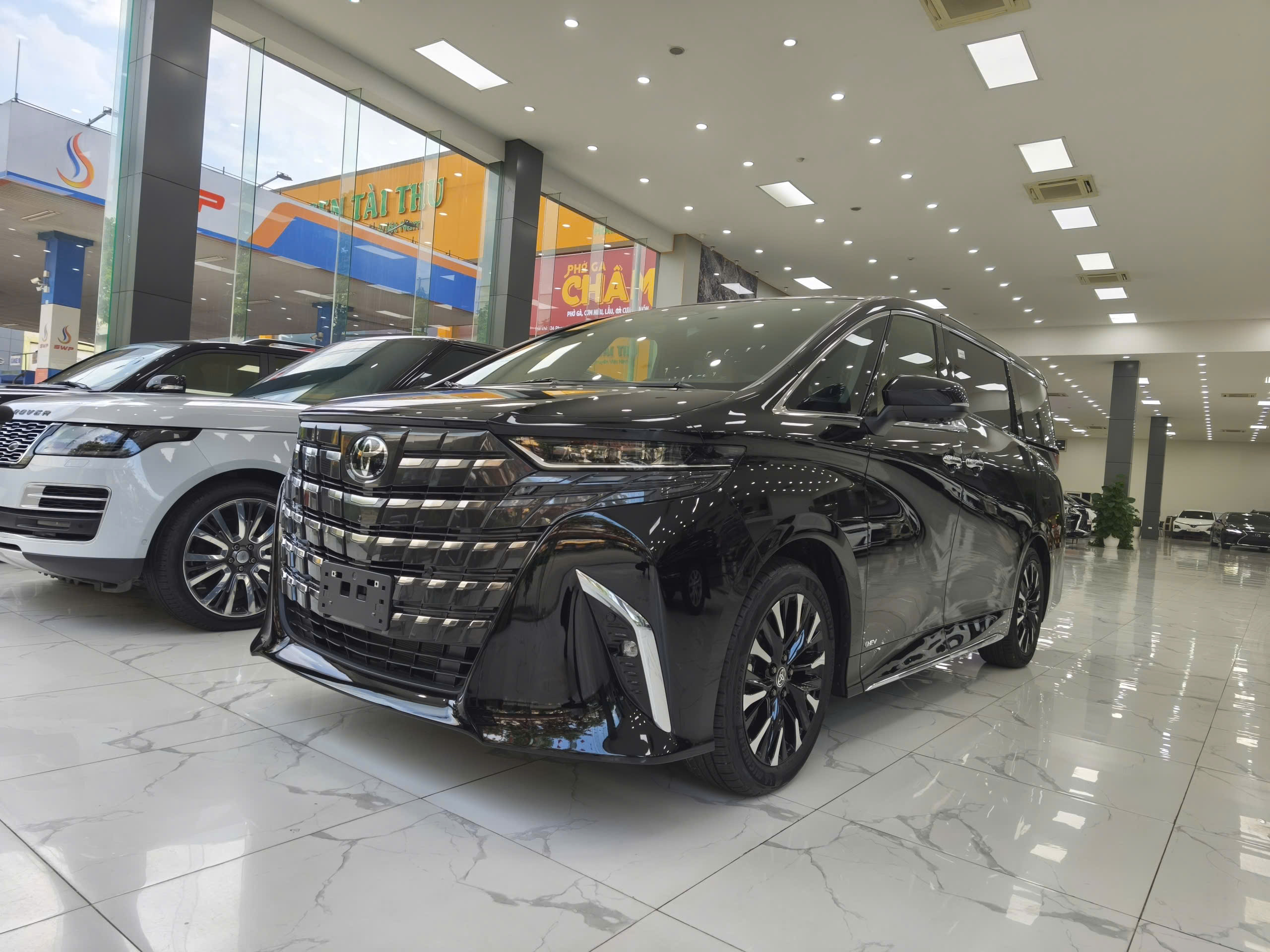 Bán ô tô Toyota Alphard HEV năm 2026, màu đen, xe nhập mới