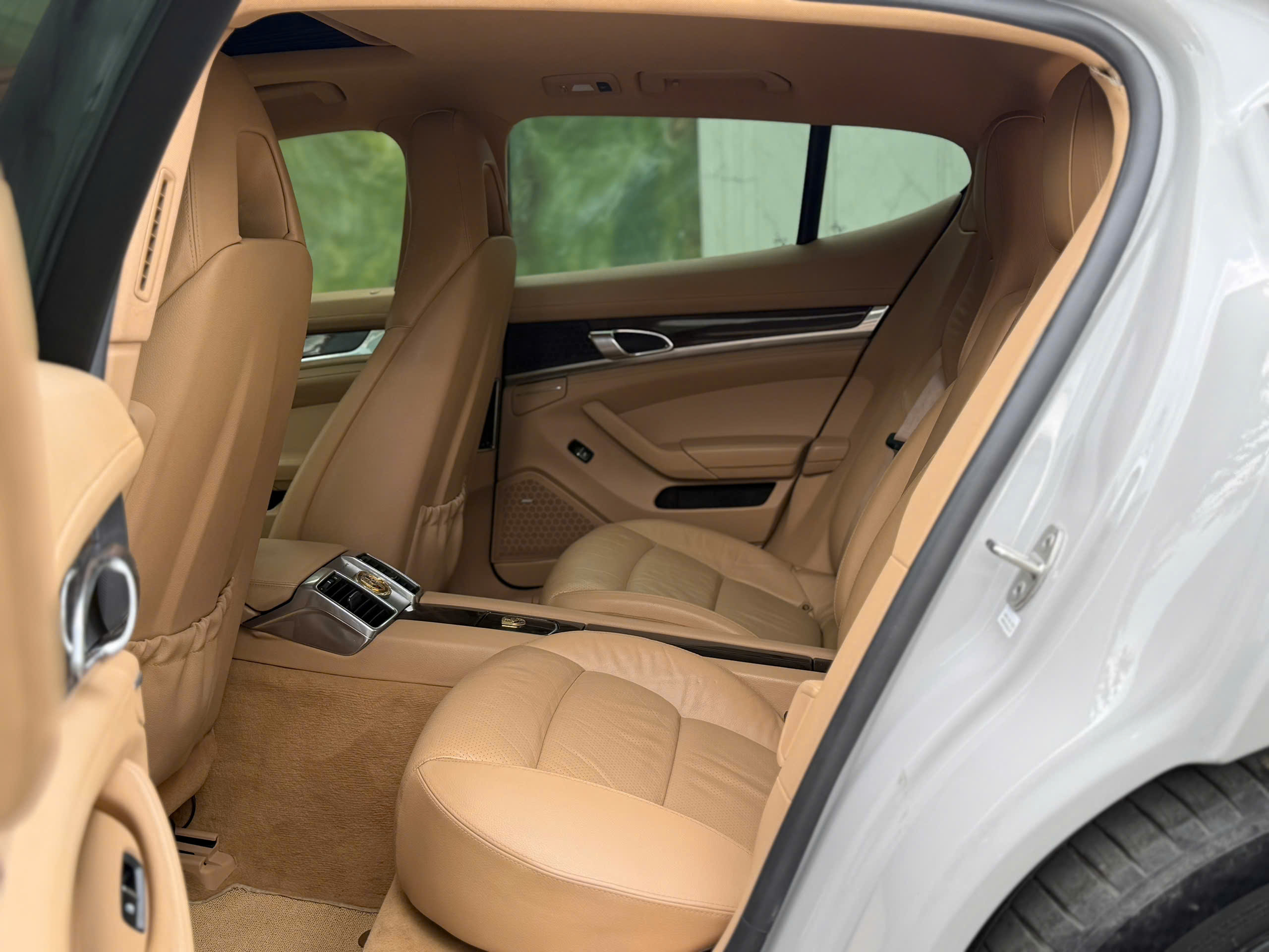 Cần bán xe Porsche Panamera 3.6 V6 sản xuất năm 2011, màu xám (ghi), nhập khẩu