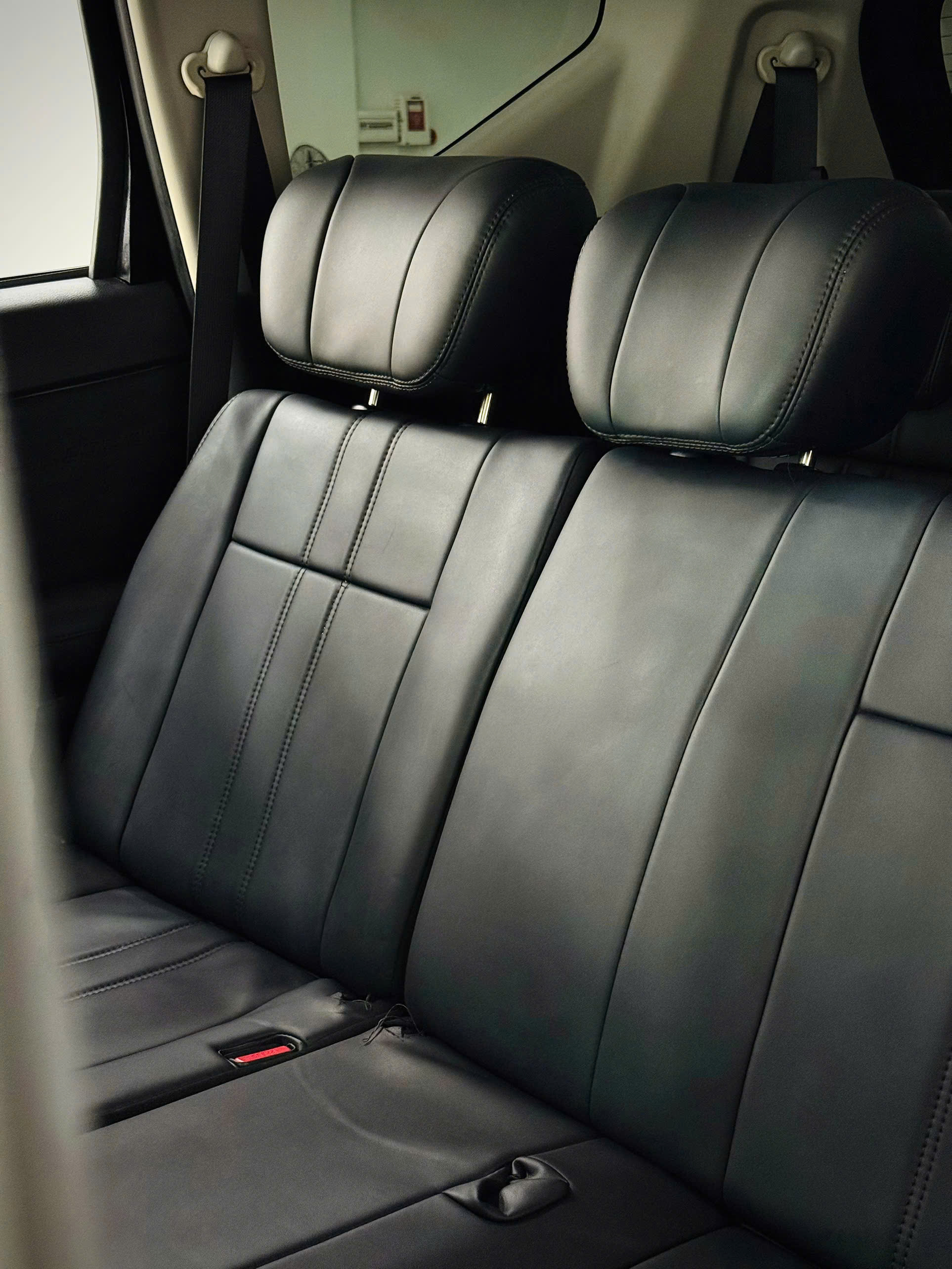 Bán ô tô Mitsubishi Xpander Cross 1.5 AT năm sản xuất 2024, màu đen, nhập khẩu nguyên chiếc, giá 529tr