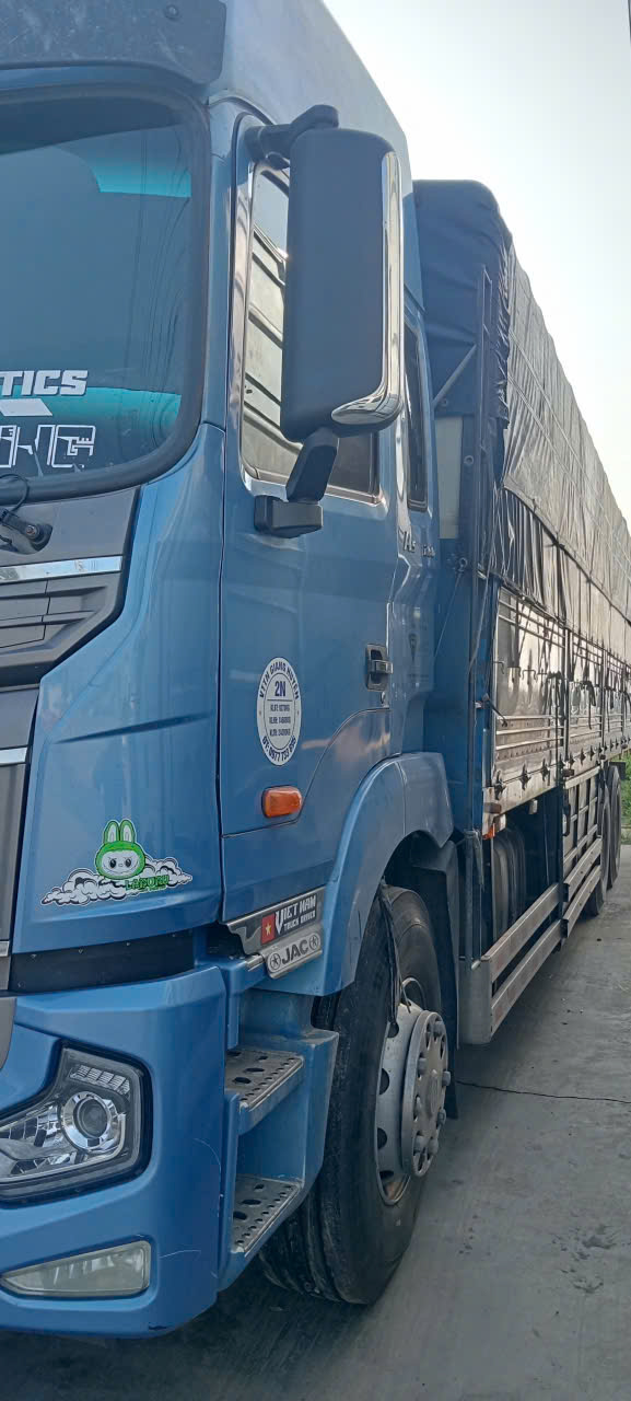 CẦN BÁN XE TẢI JAC A5 – 3 CHÂN CẦU LẾT