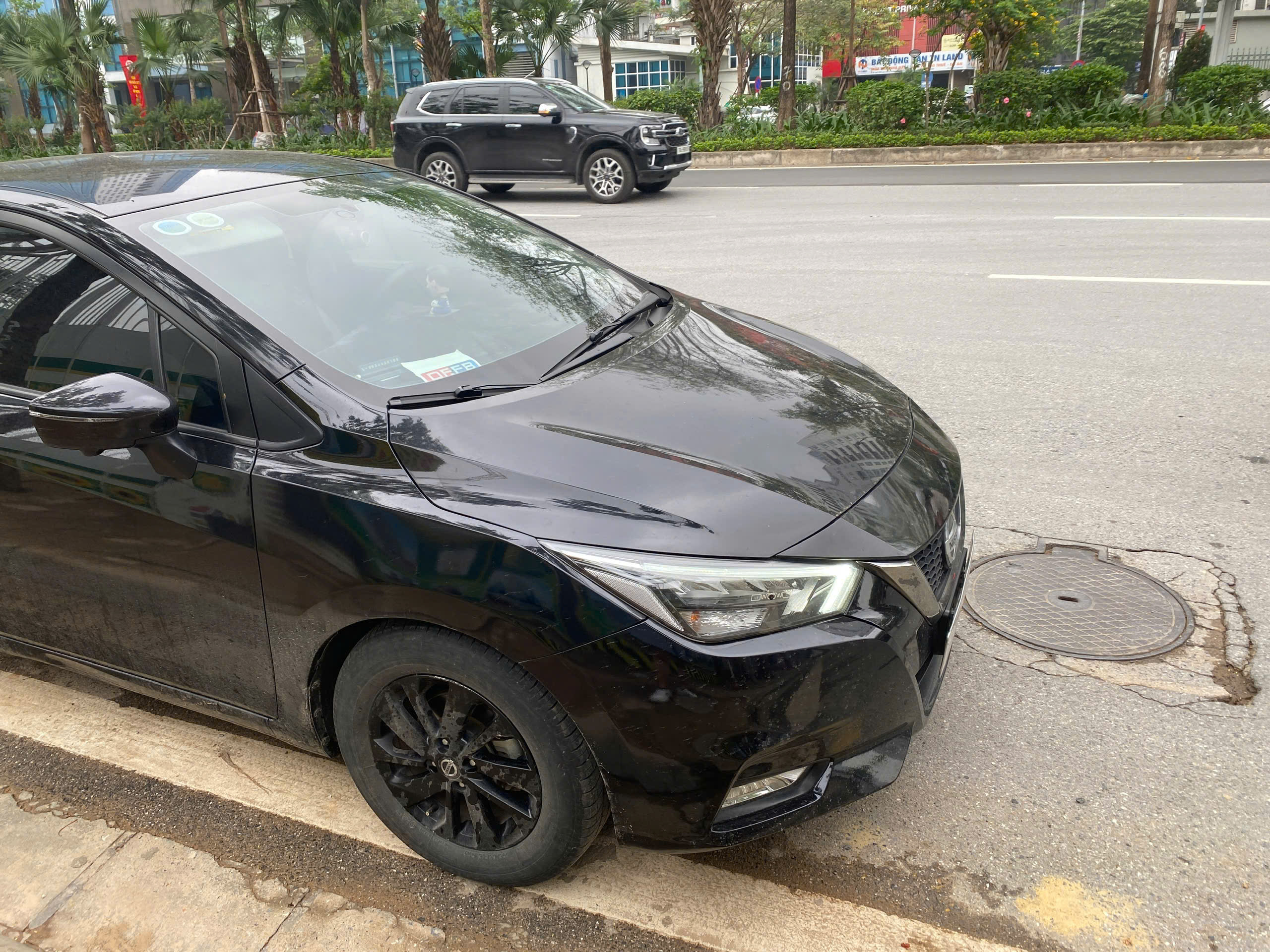 NISSAN ALMERA VL - Nhập khẩu Thái Lan.